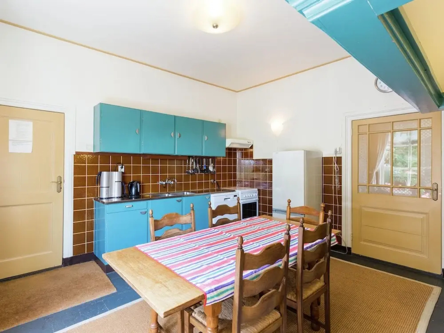 Cozy Farmhouse In Braamt With Lake Nearby