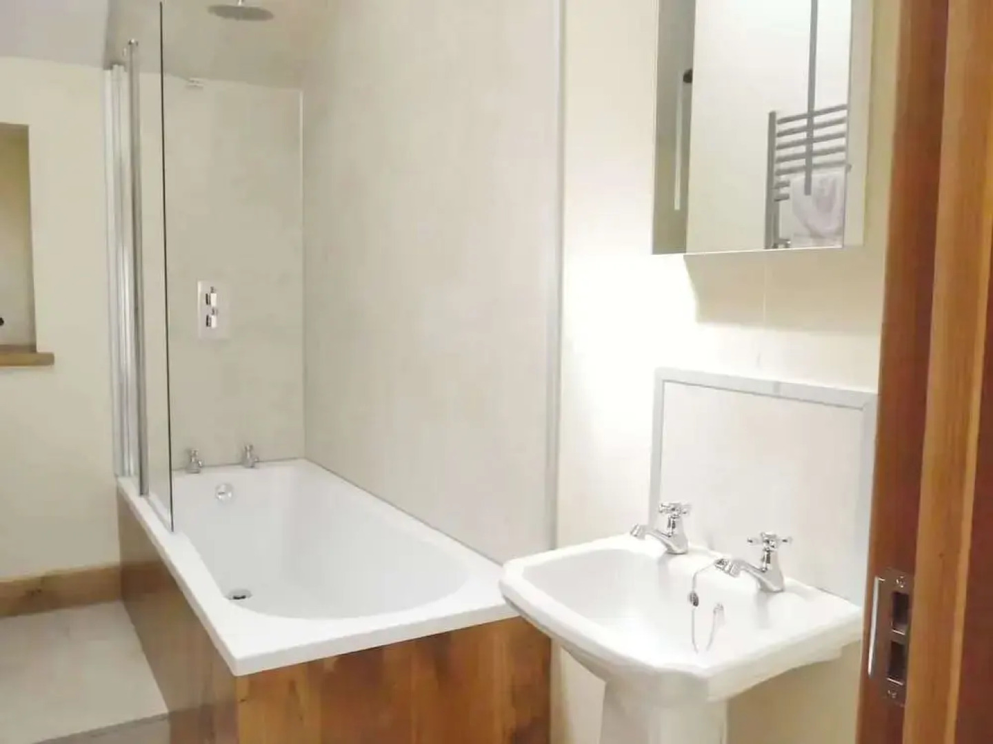 Cherry Trees - 2 Bedrooms -pets Ok - Woodburner