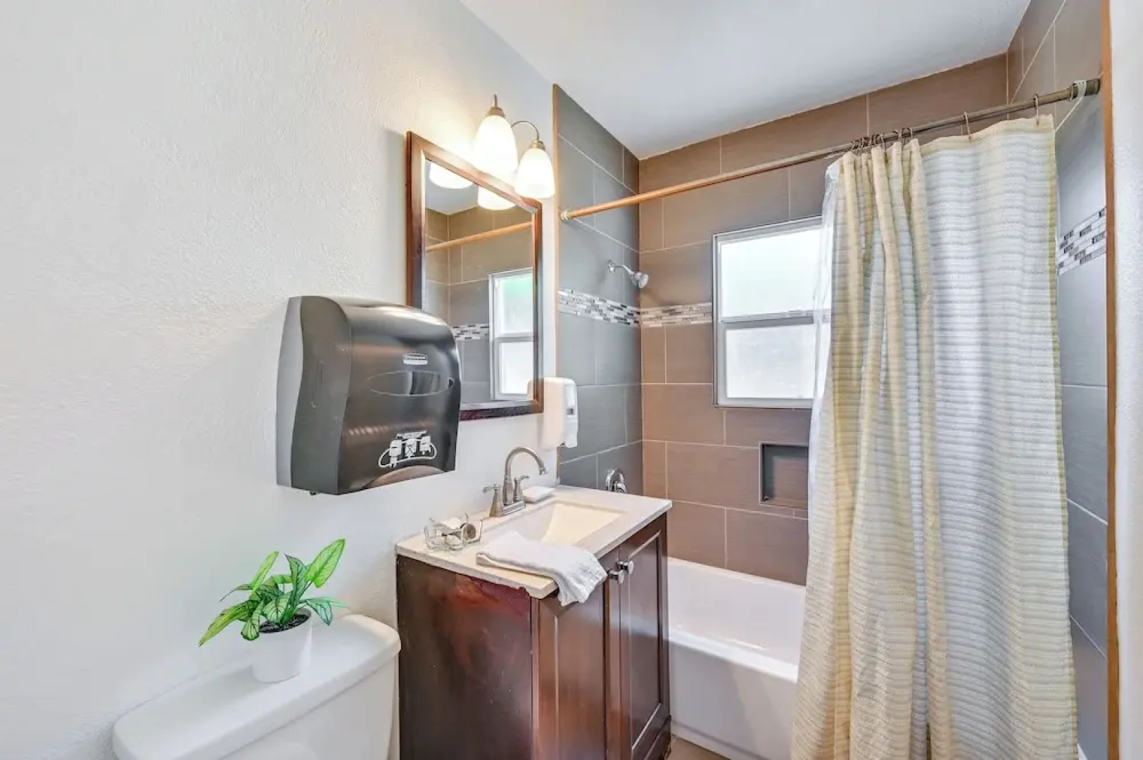 Spring Valley Family Home: 13 Mi to San Diego!