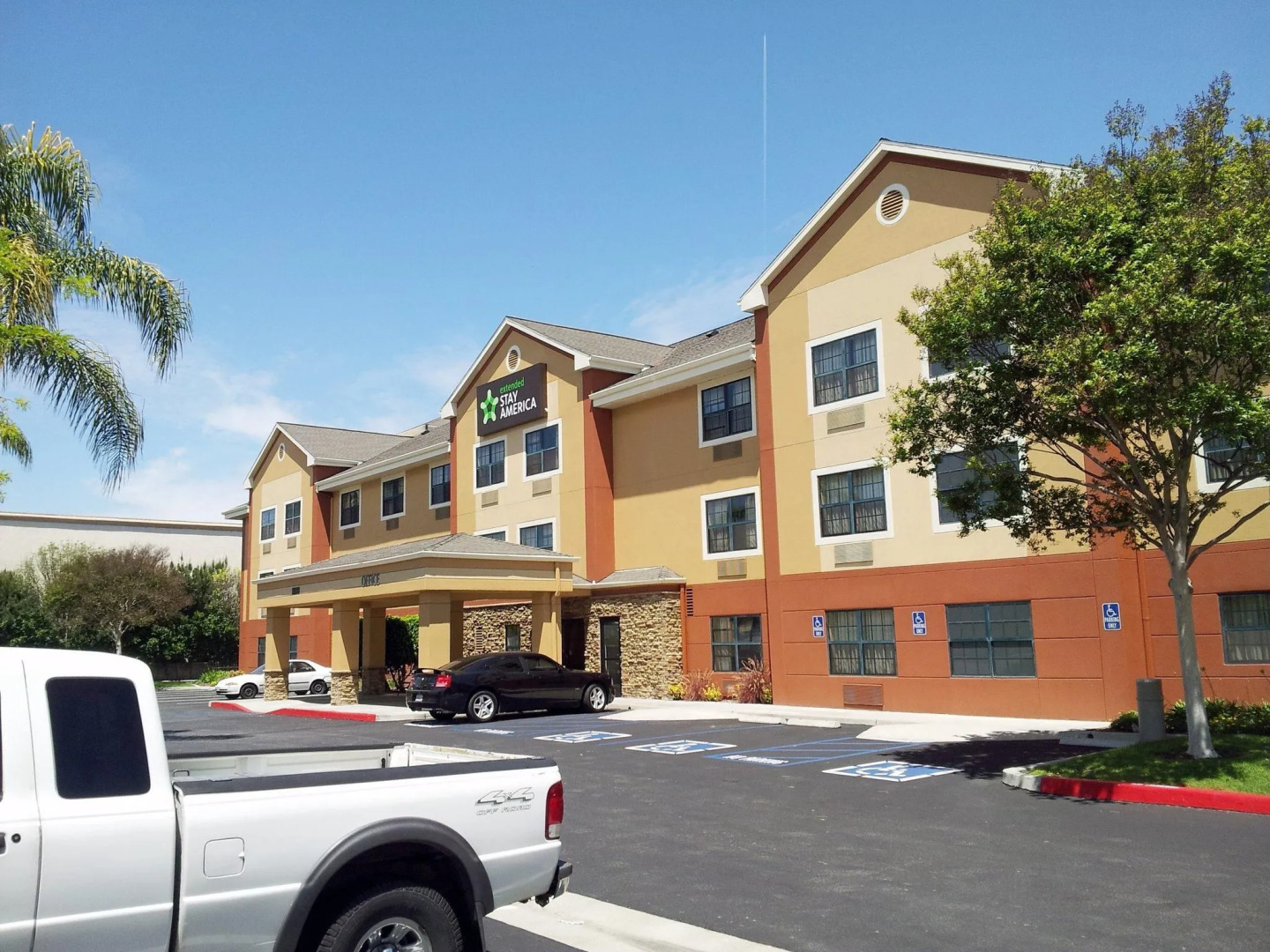 Extended Stay America - Los Angeles - Long Beach Airport