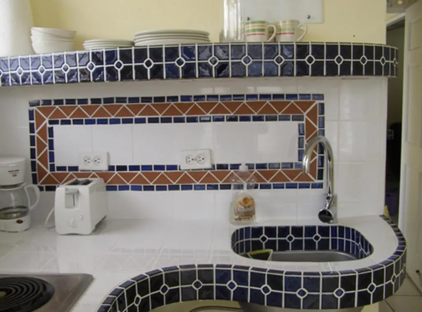 Posada Colonial Apartments