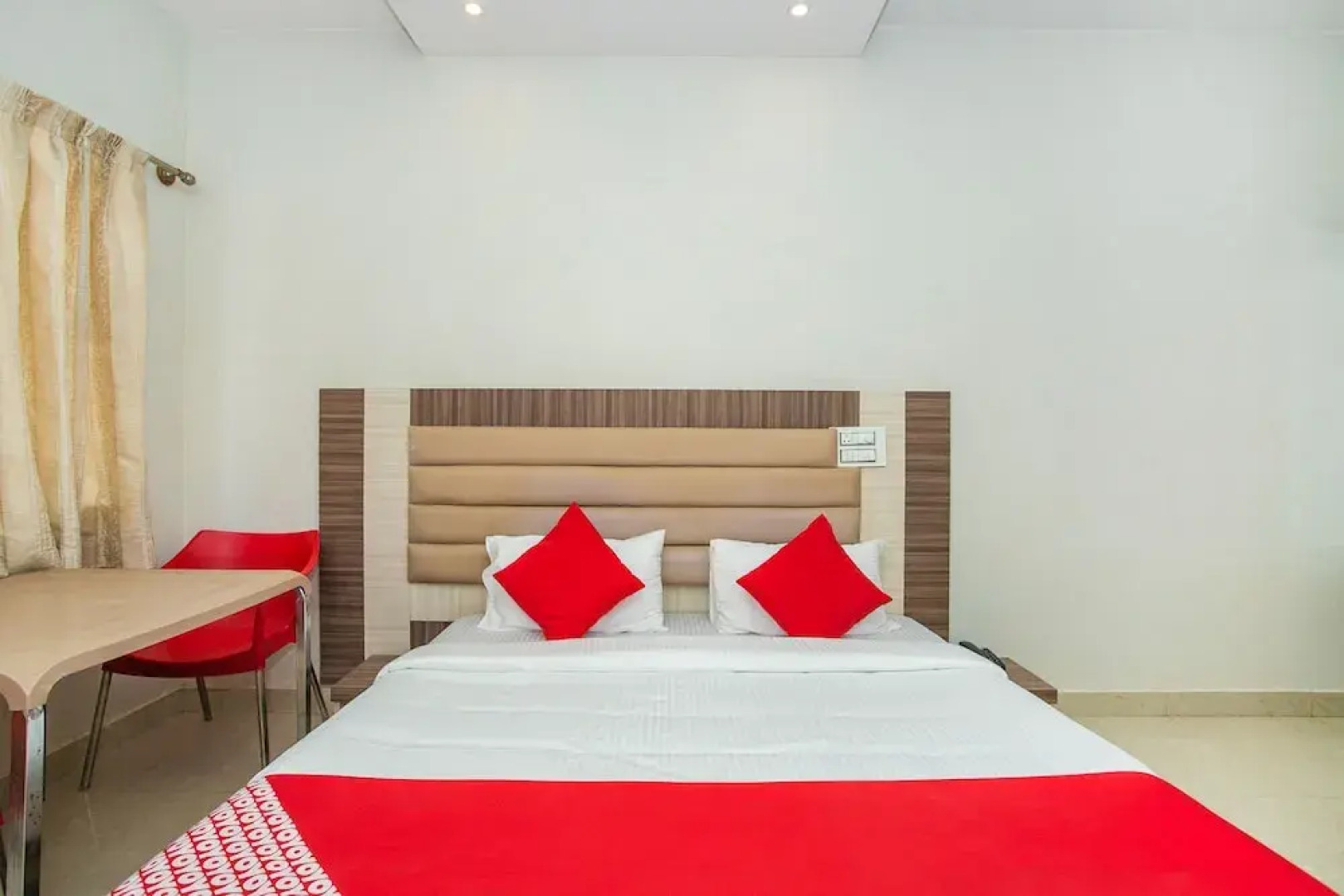 Oyo 19179 Lg Residency