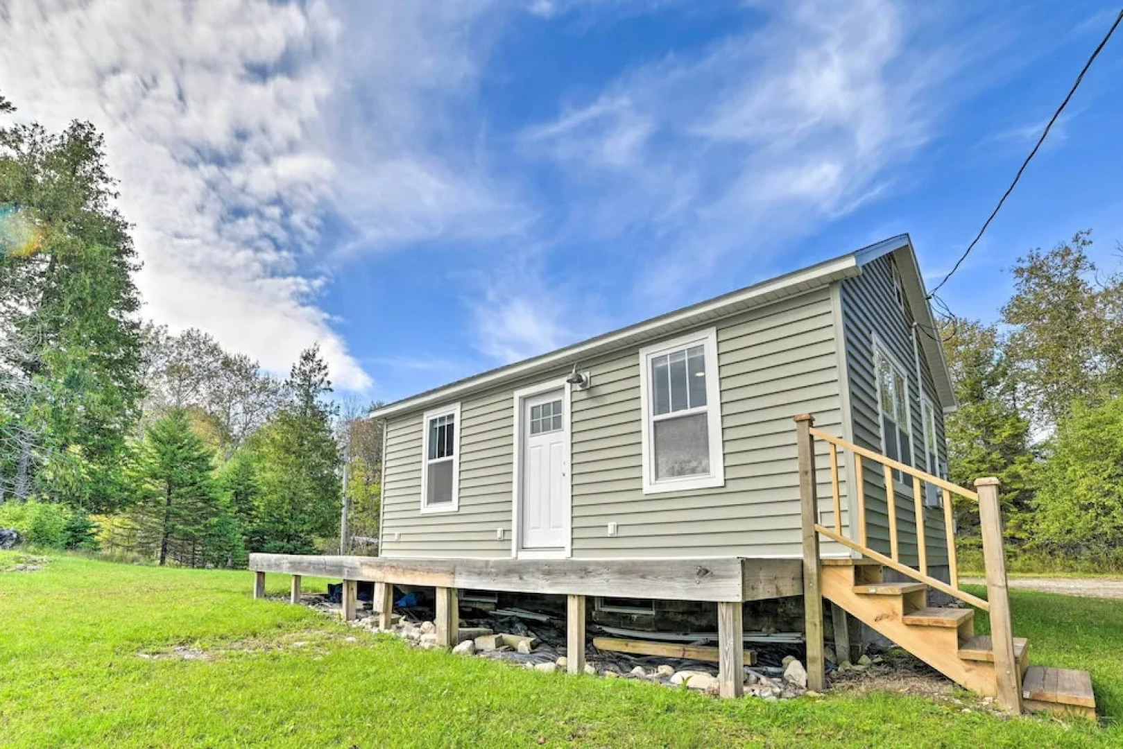 Cozy Cedarville Cottage - Walk to Lake Huron!
