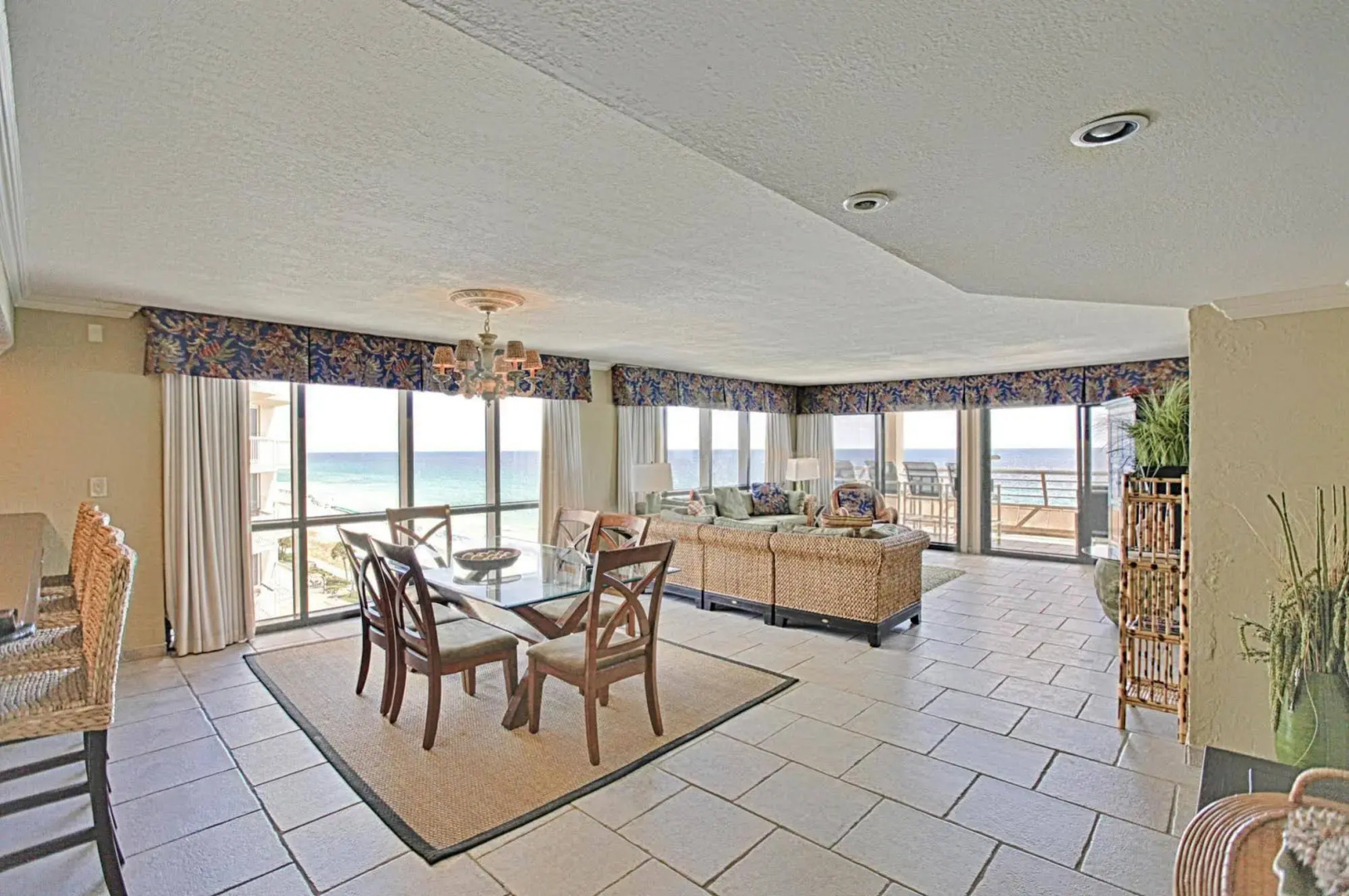 Emerald Towers by Panhandle Getaways