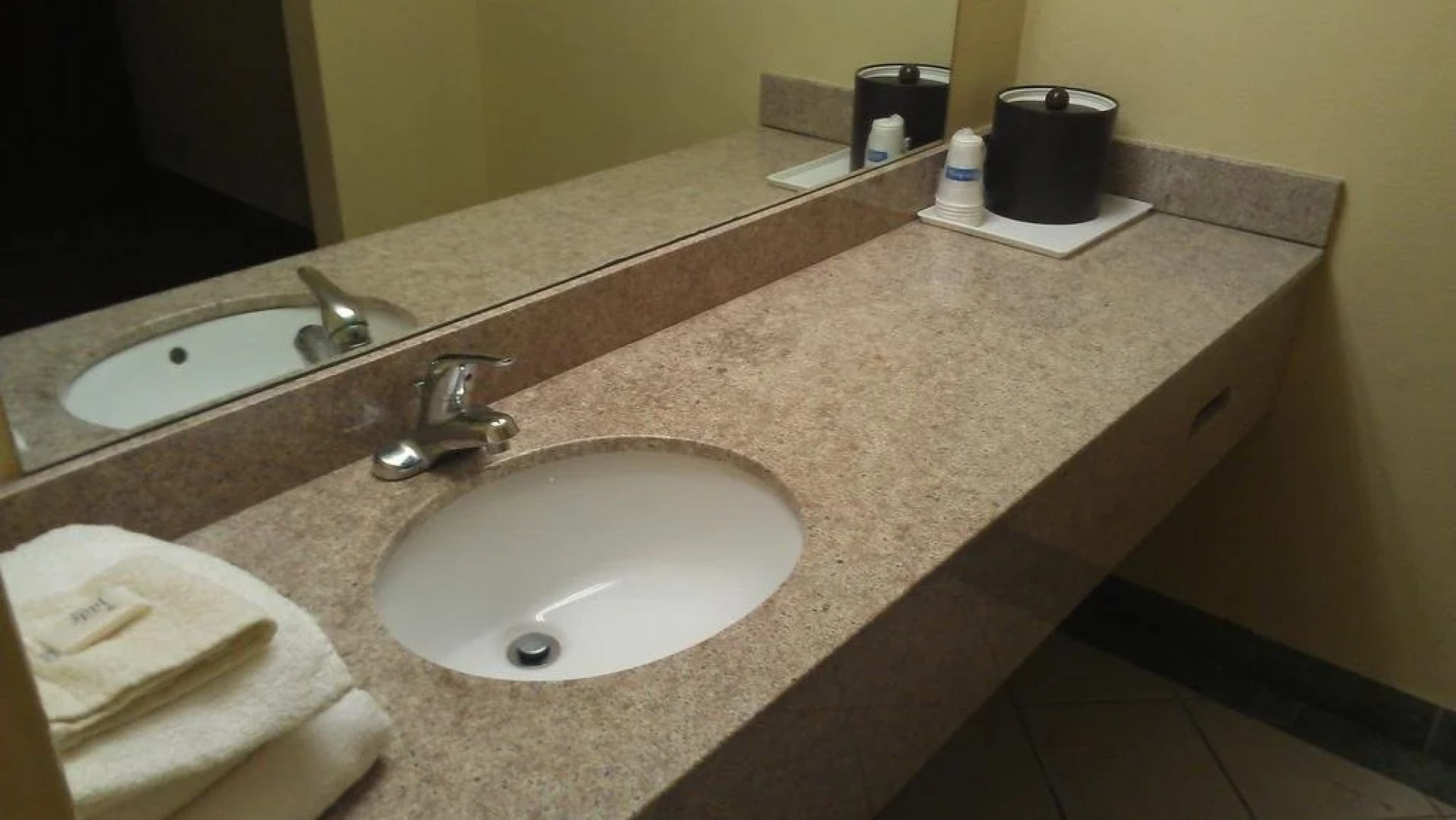 Economy Hotel Forest Park