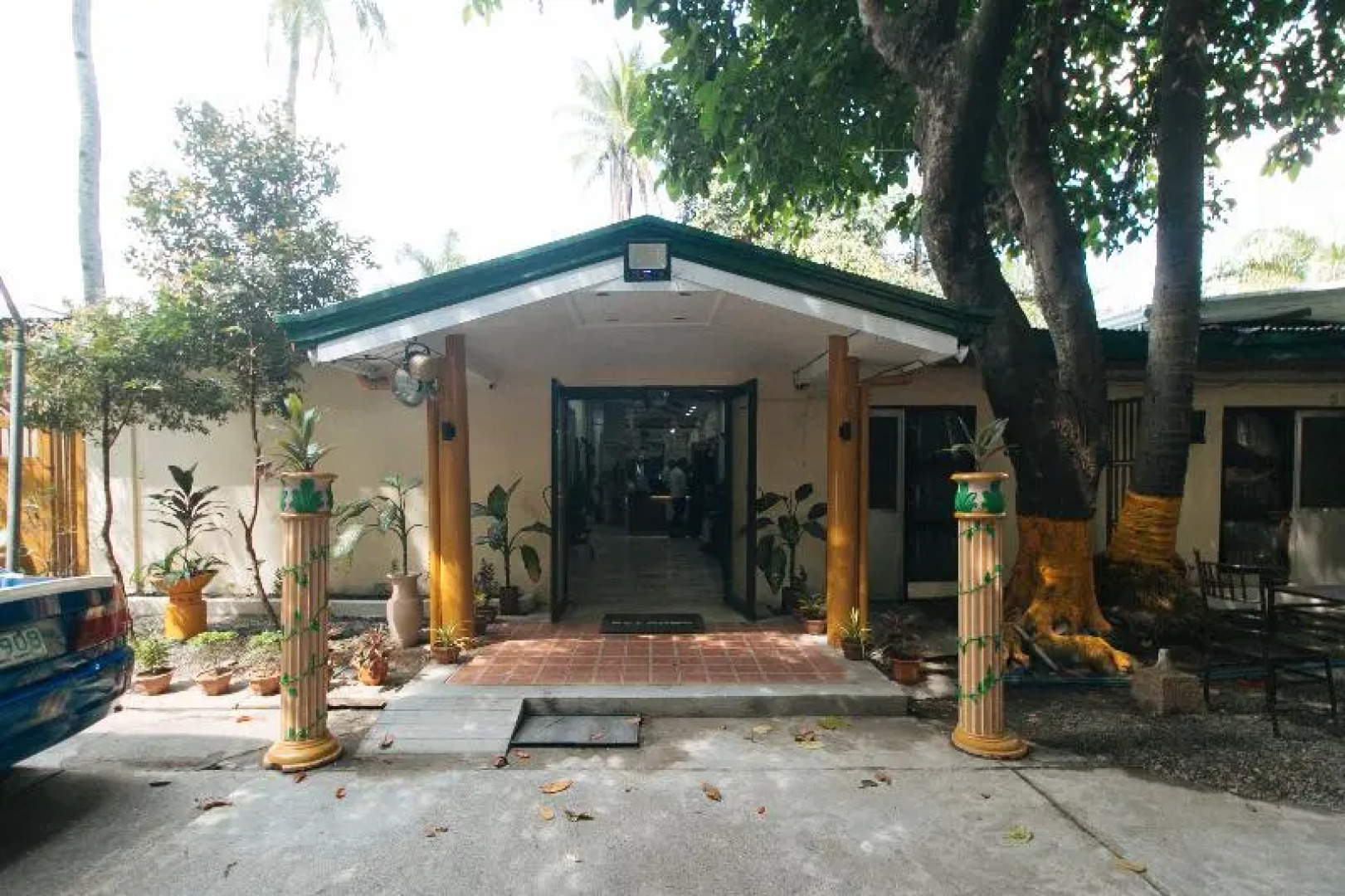 Reddoorz @ The V'jour Hotel Angeles