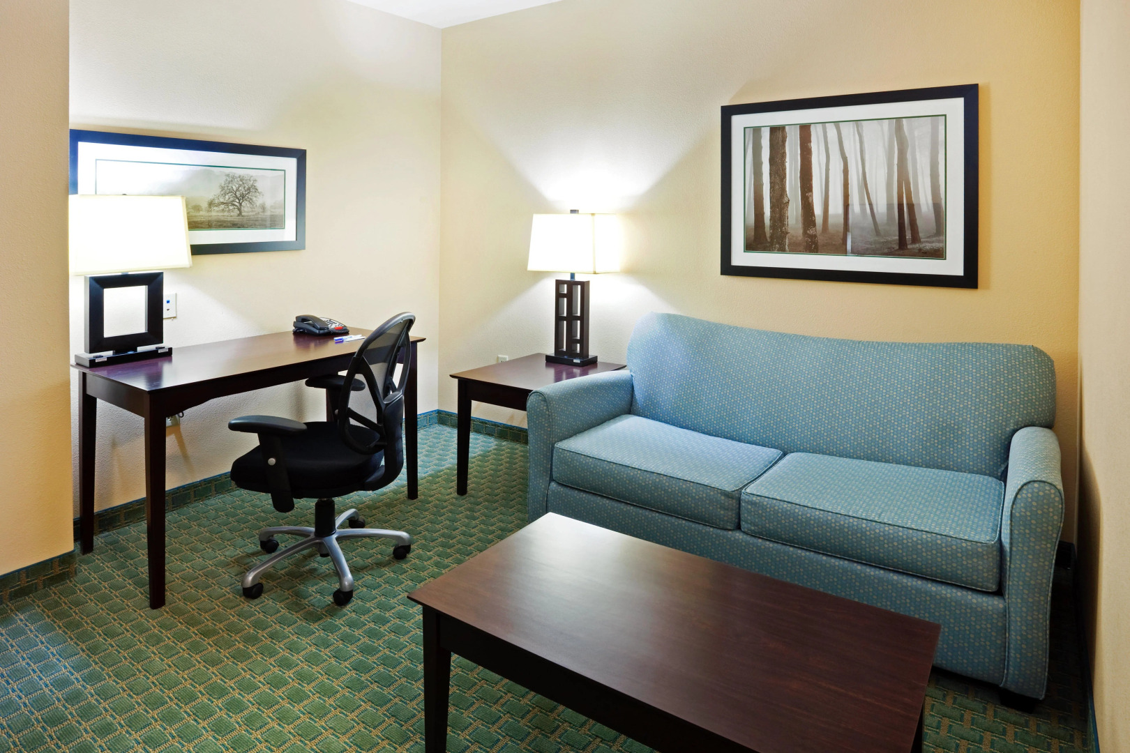 Holiday Inn Express & Suites Newport S by IHG