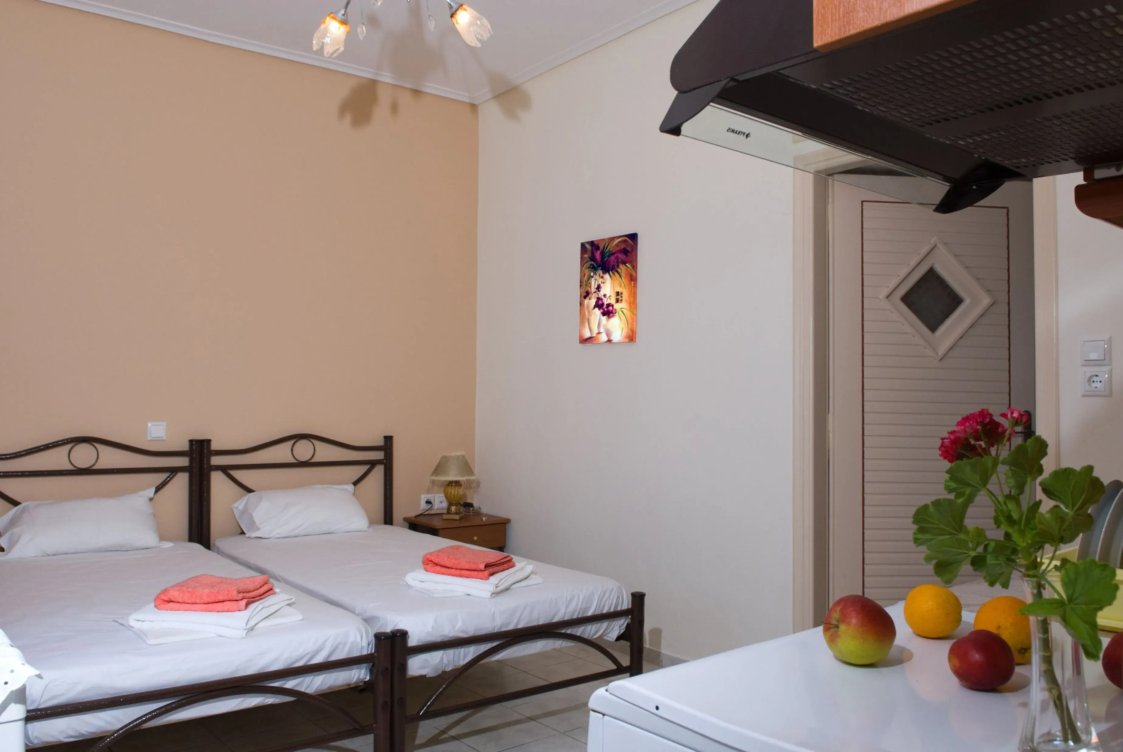 Christina Maisonettes Studios & Apartments