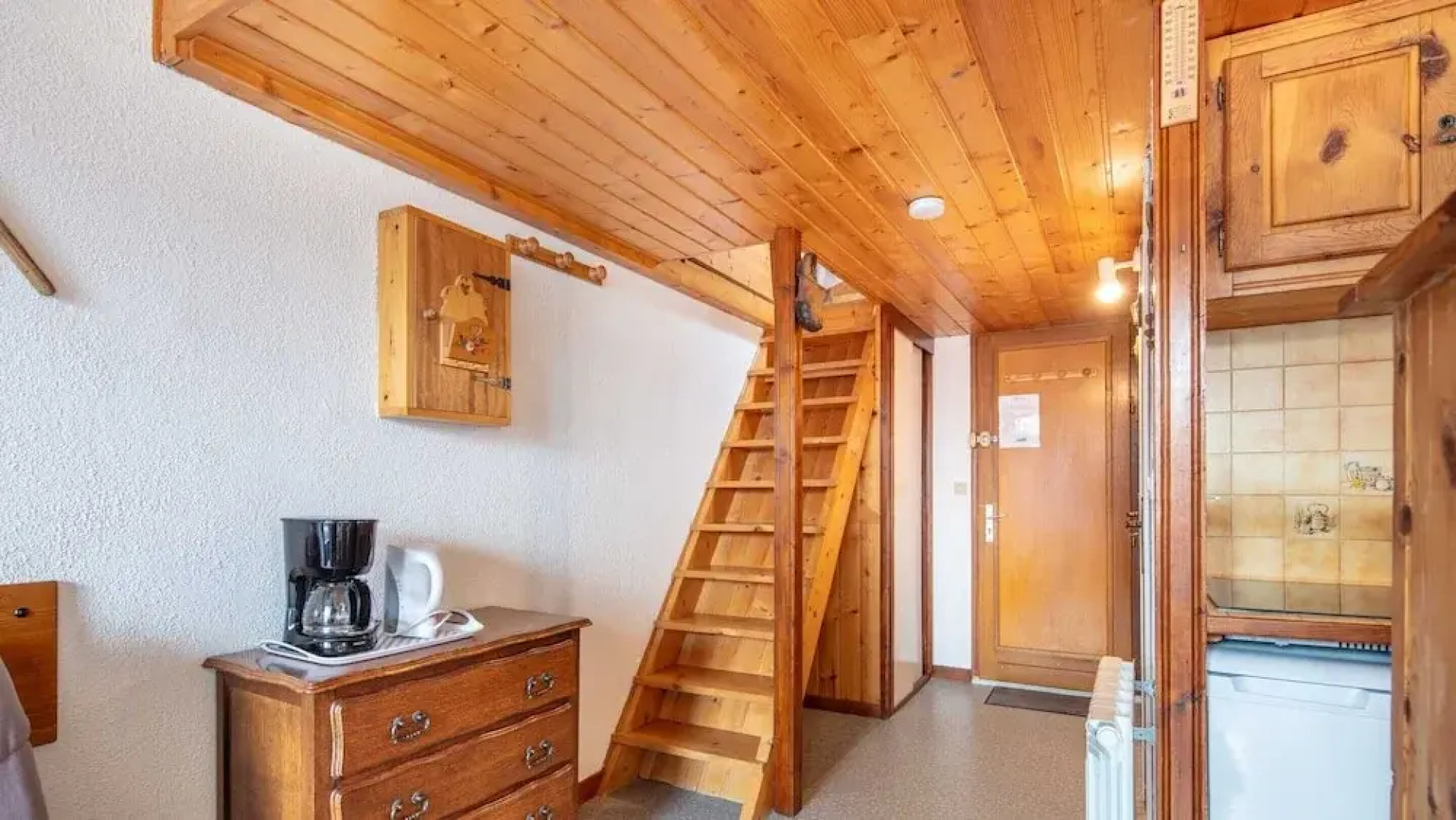 Studio in Saint-sorlin Near Ski Slopes