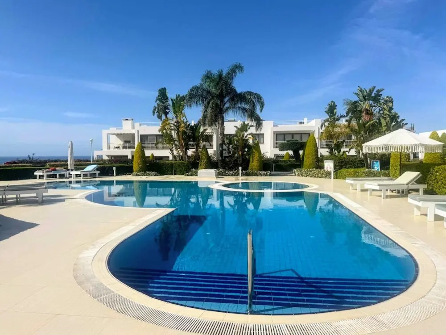 Penthouse Apartment With Stunning Sea and Mountain Views