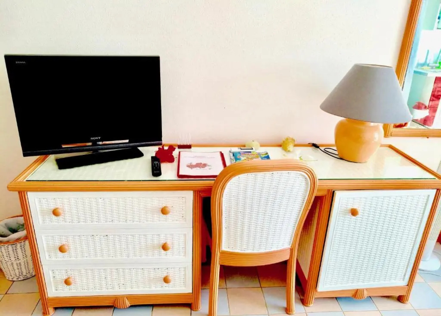 Studio Hibiscus Le Kayela