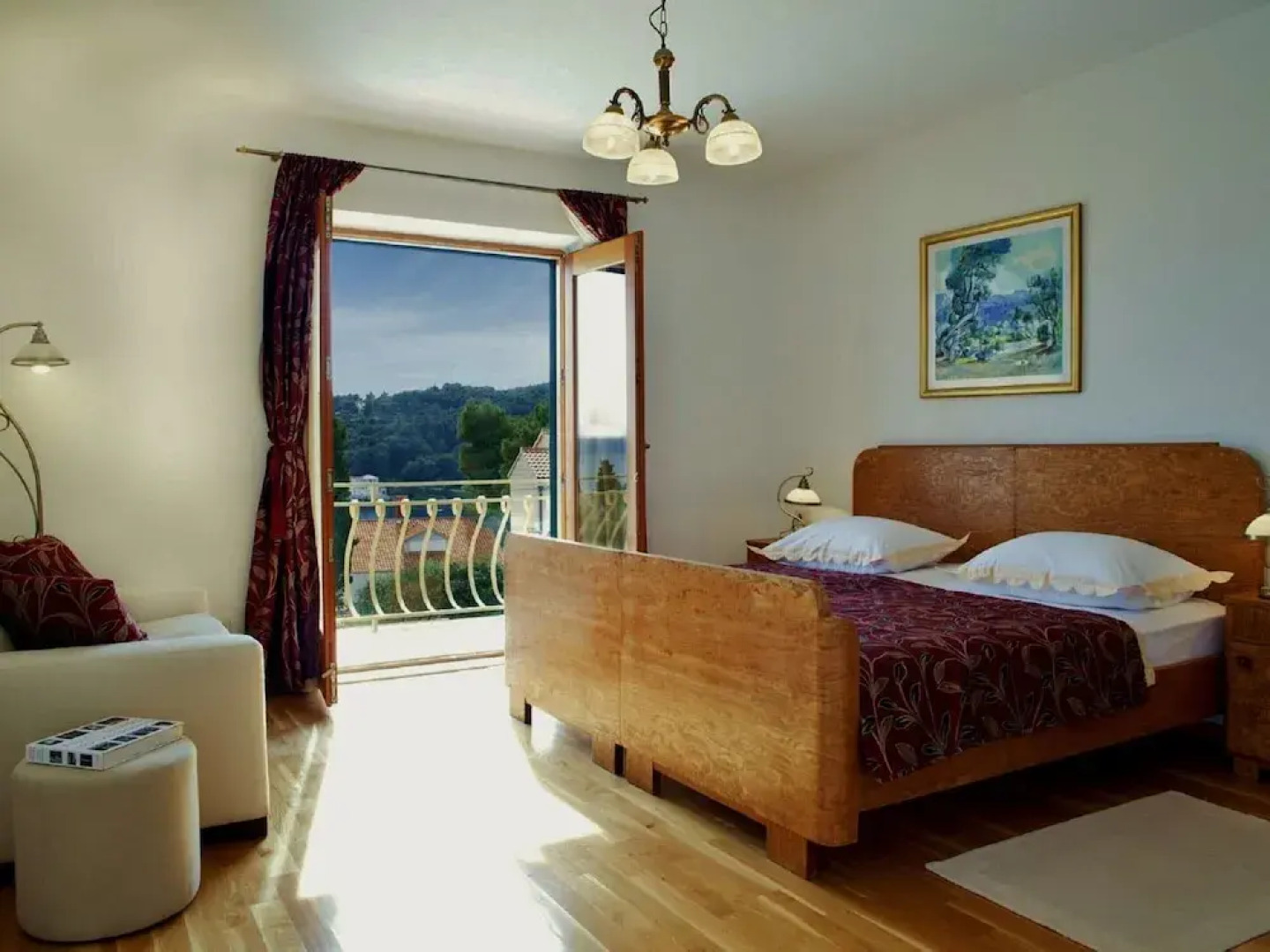 Villa in Sumartin Near the Beach & Ferry Port