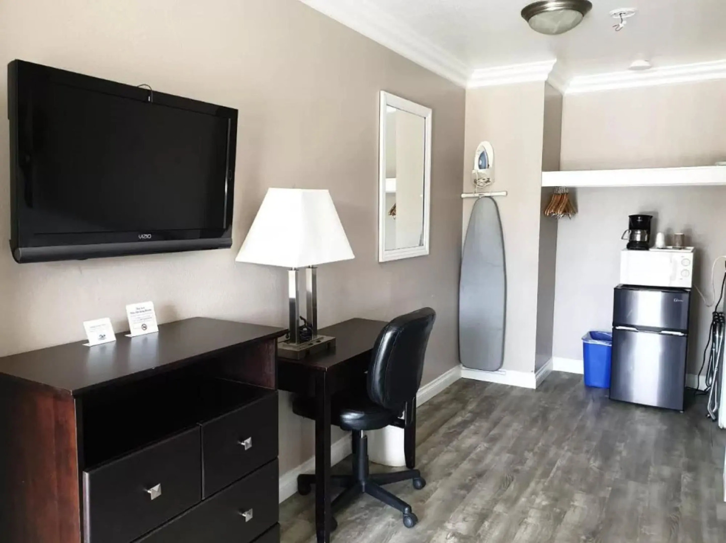 Lotus of Lompoc - A Great Hospitality Inn