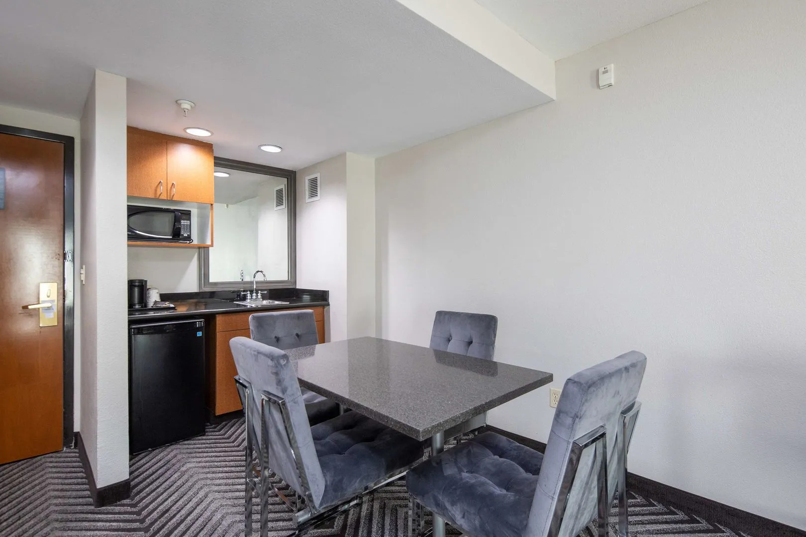 Best Western Inn & Suites San Mateo - San Francisco Airport