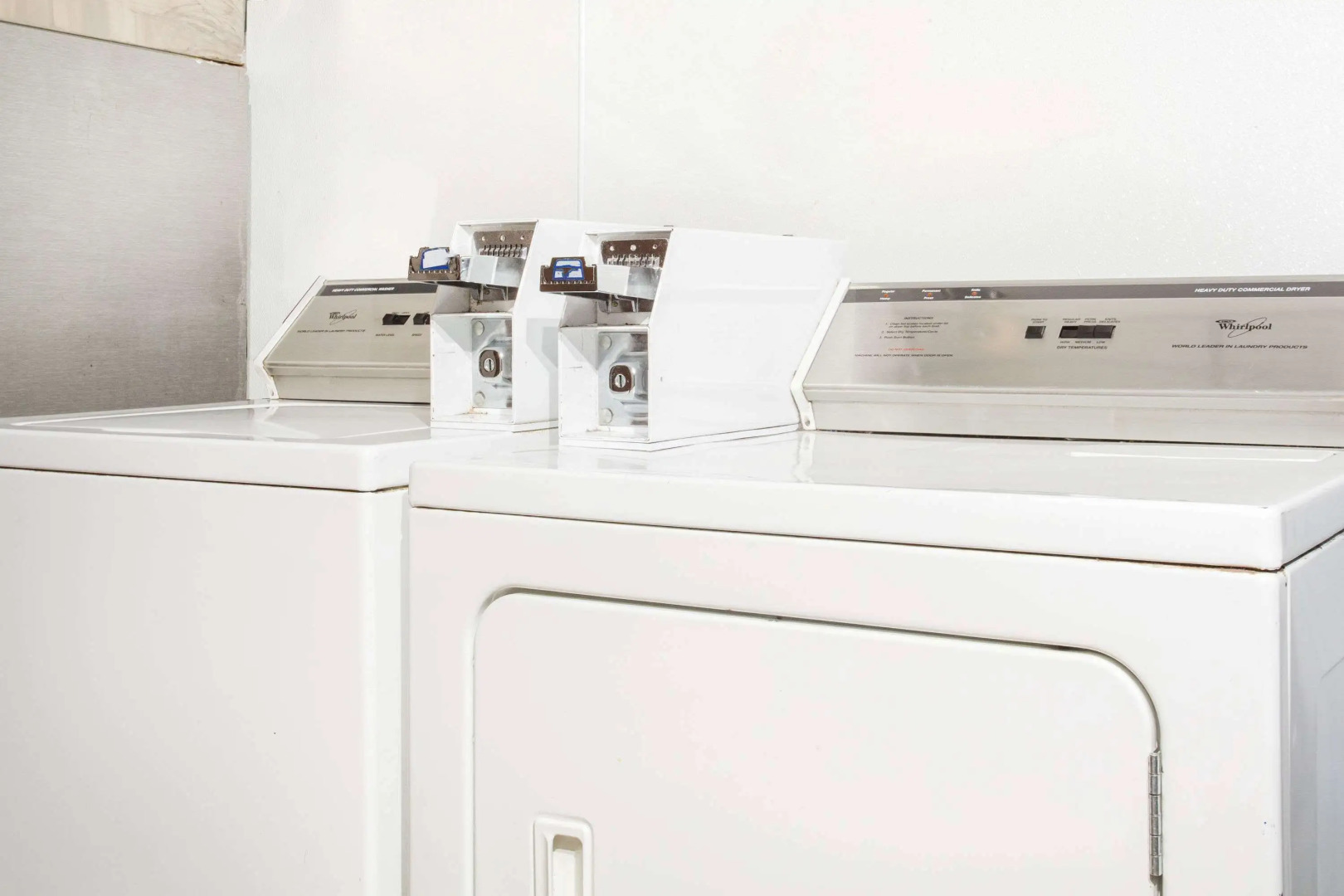 Super 8 by Wyndham Kingman