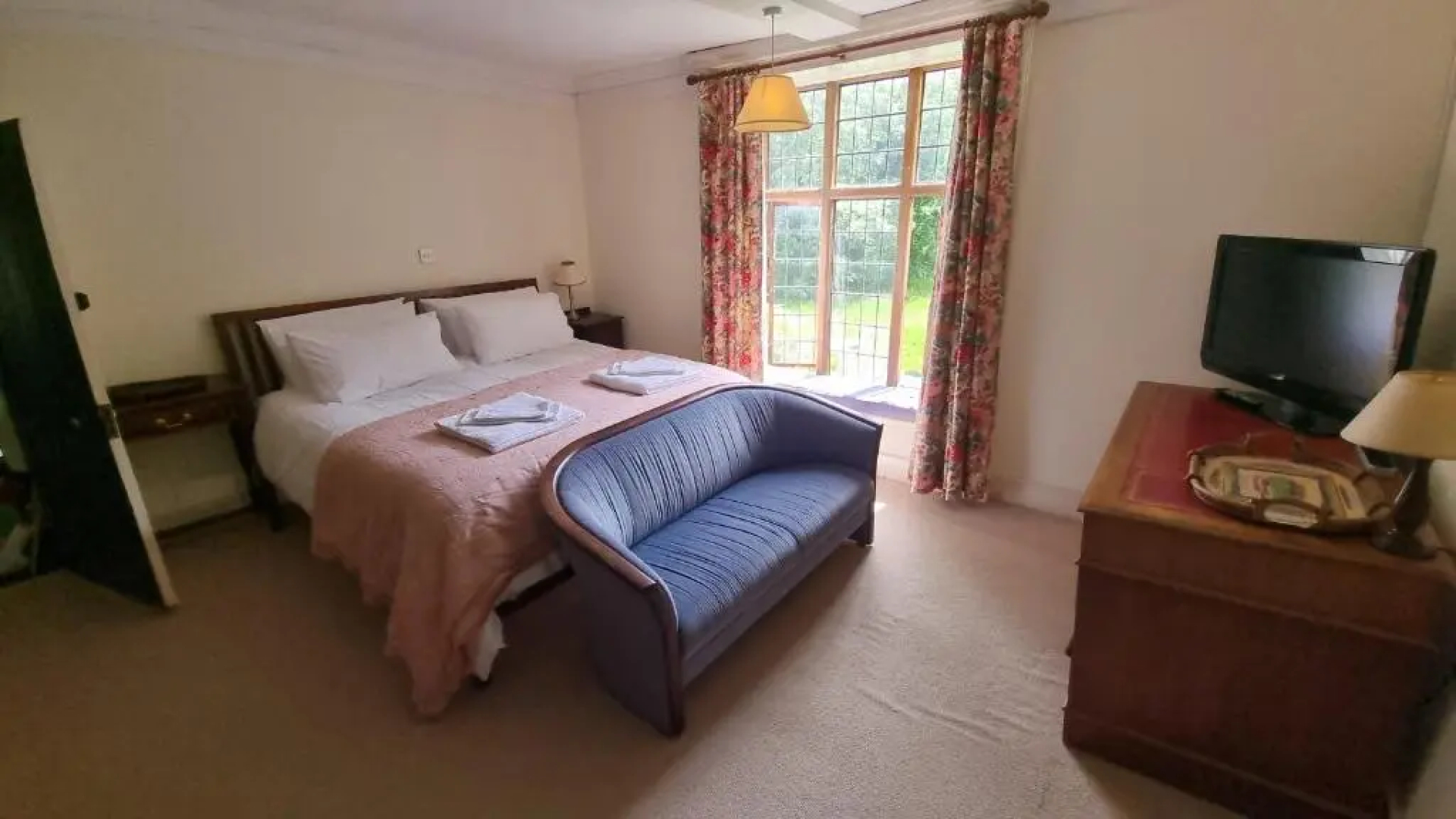 The Old Manor House Bed and Breakfast
