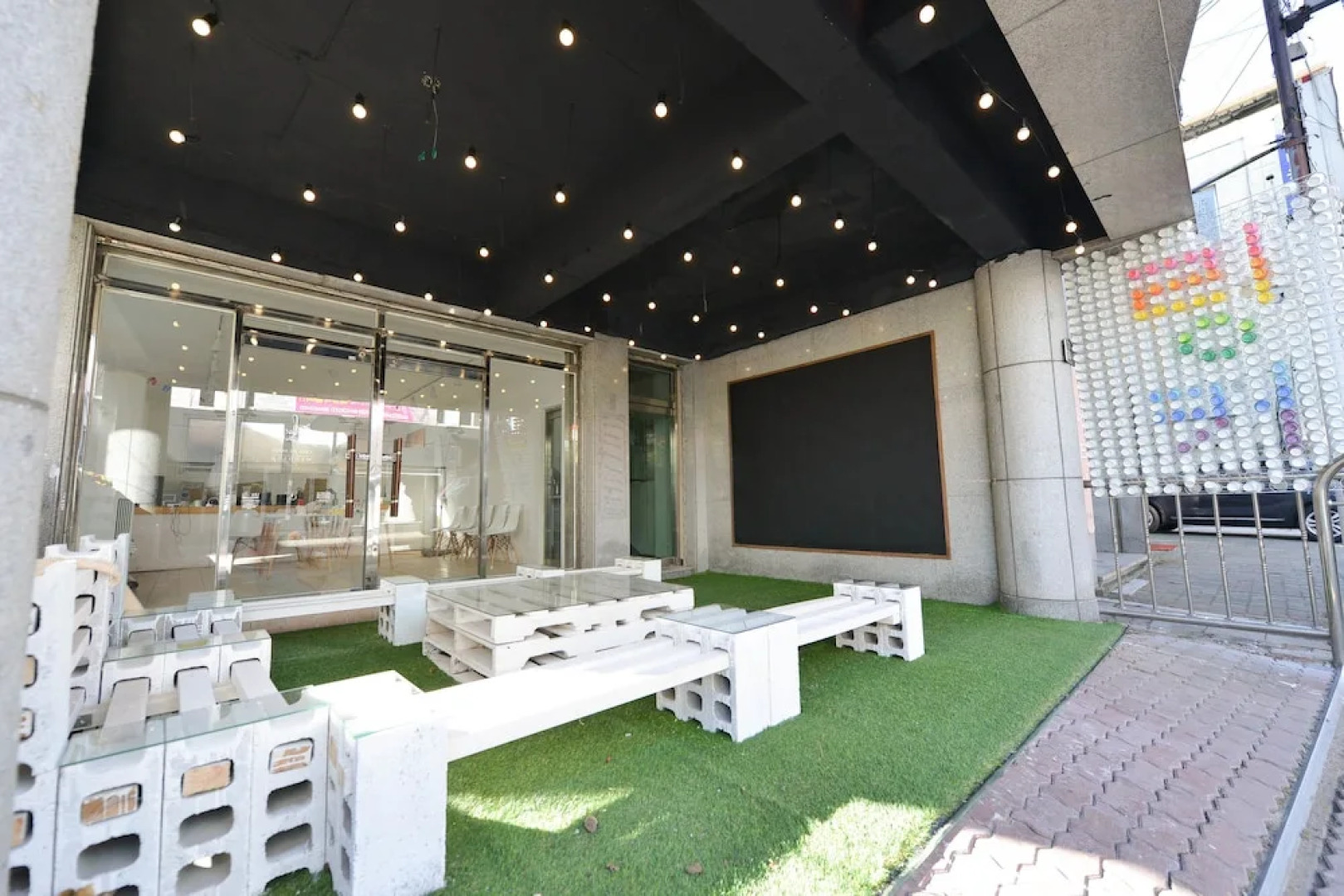 Linker Party House - Hostel