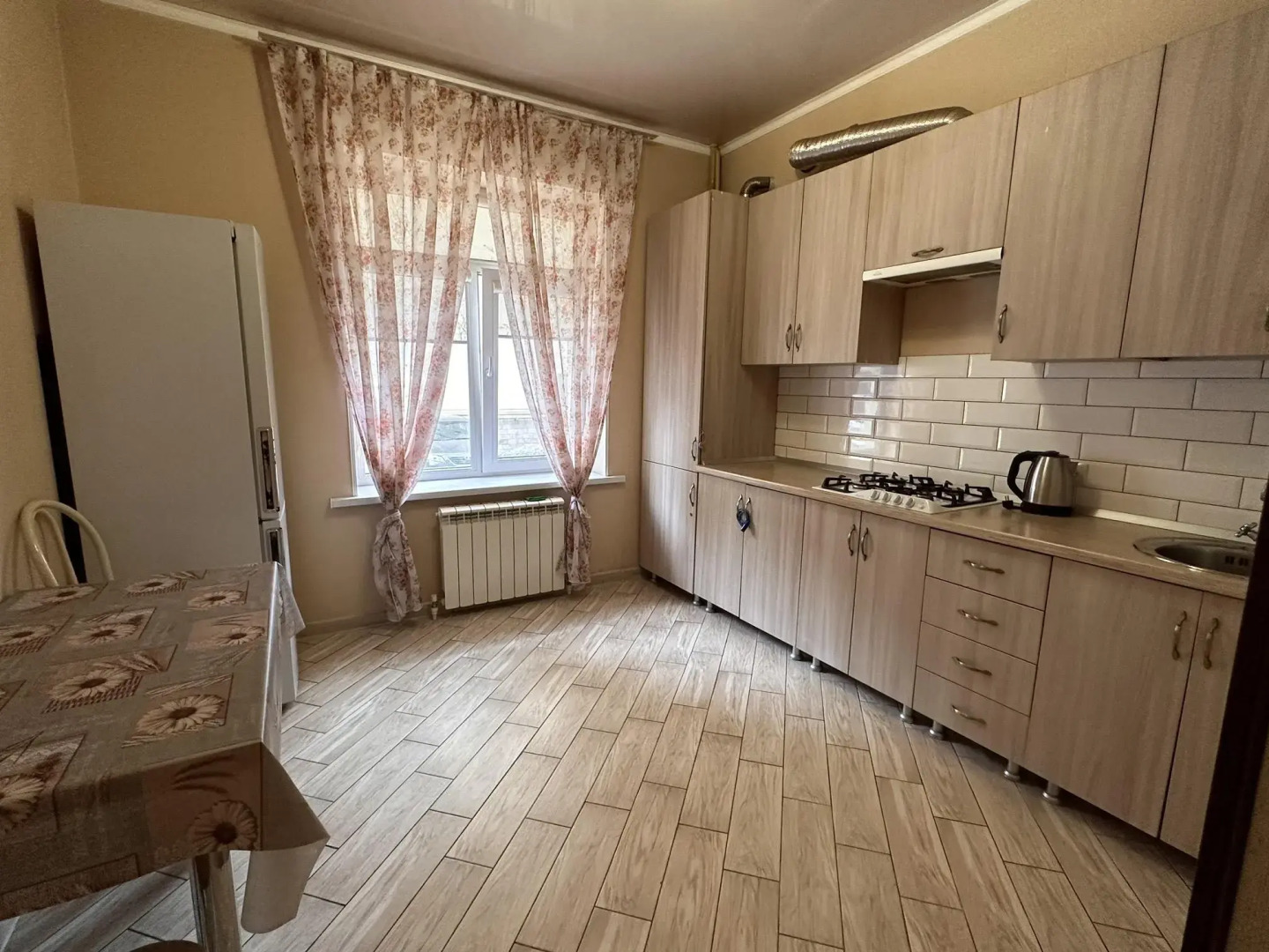 Апартаменты на улице Толстого 180Б