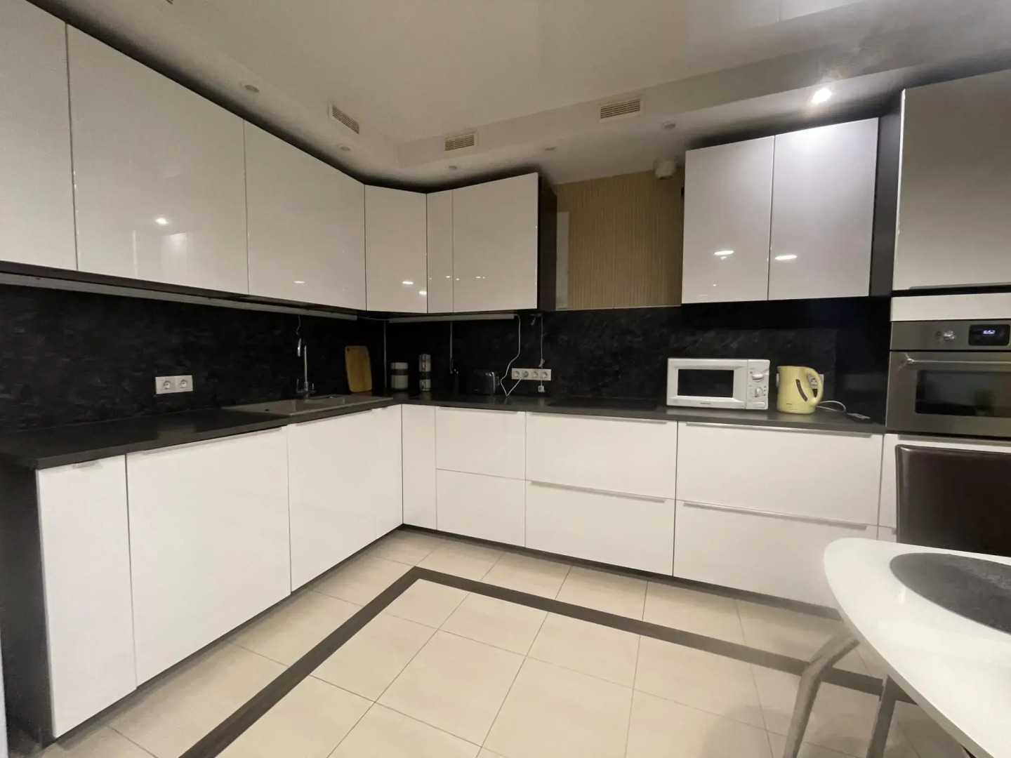 Апартаменты на улице Чехова 85