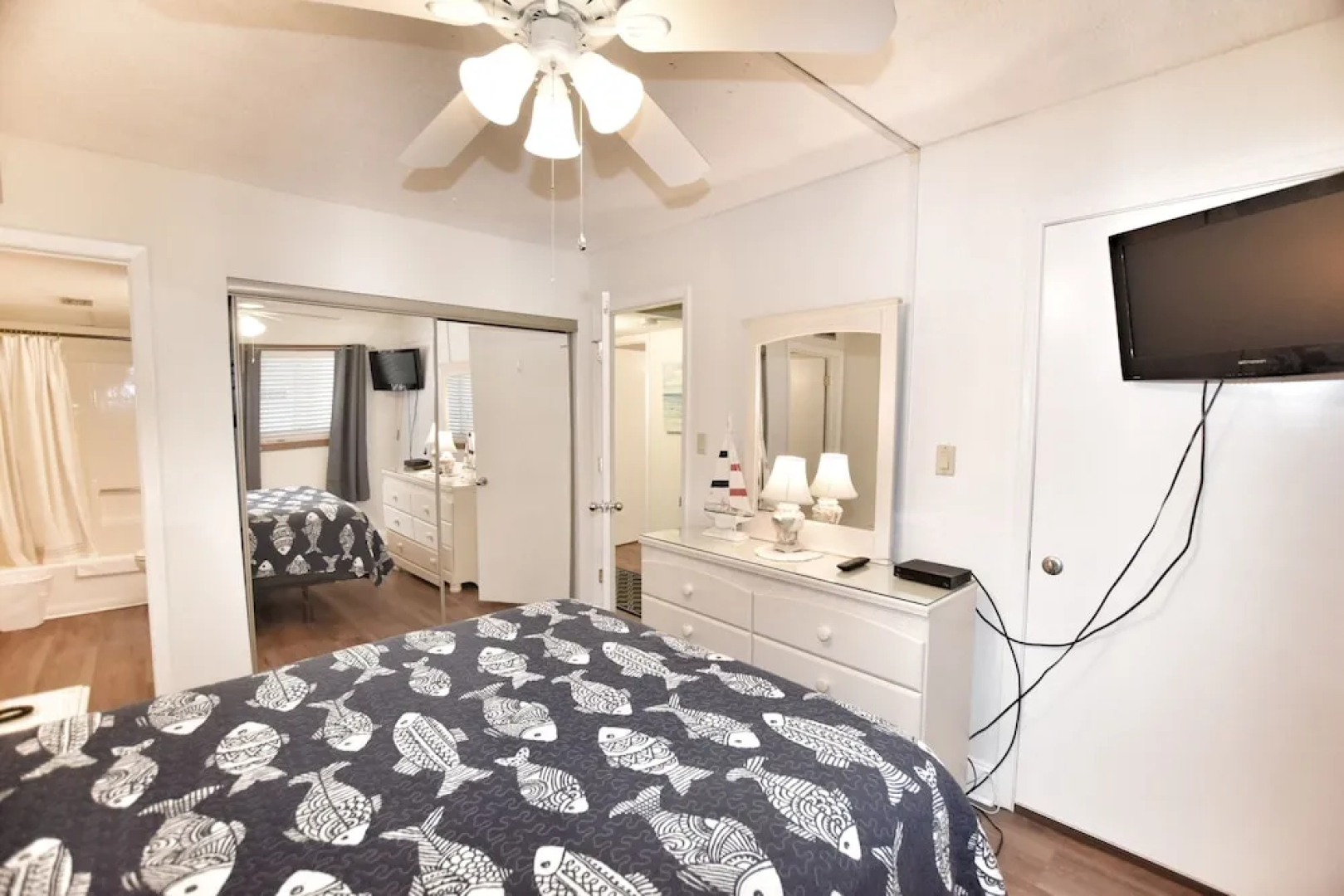 0711 Waters Edge Resort 2 Bedroom Condo by Redawning