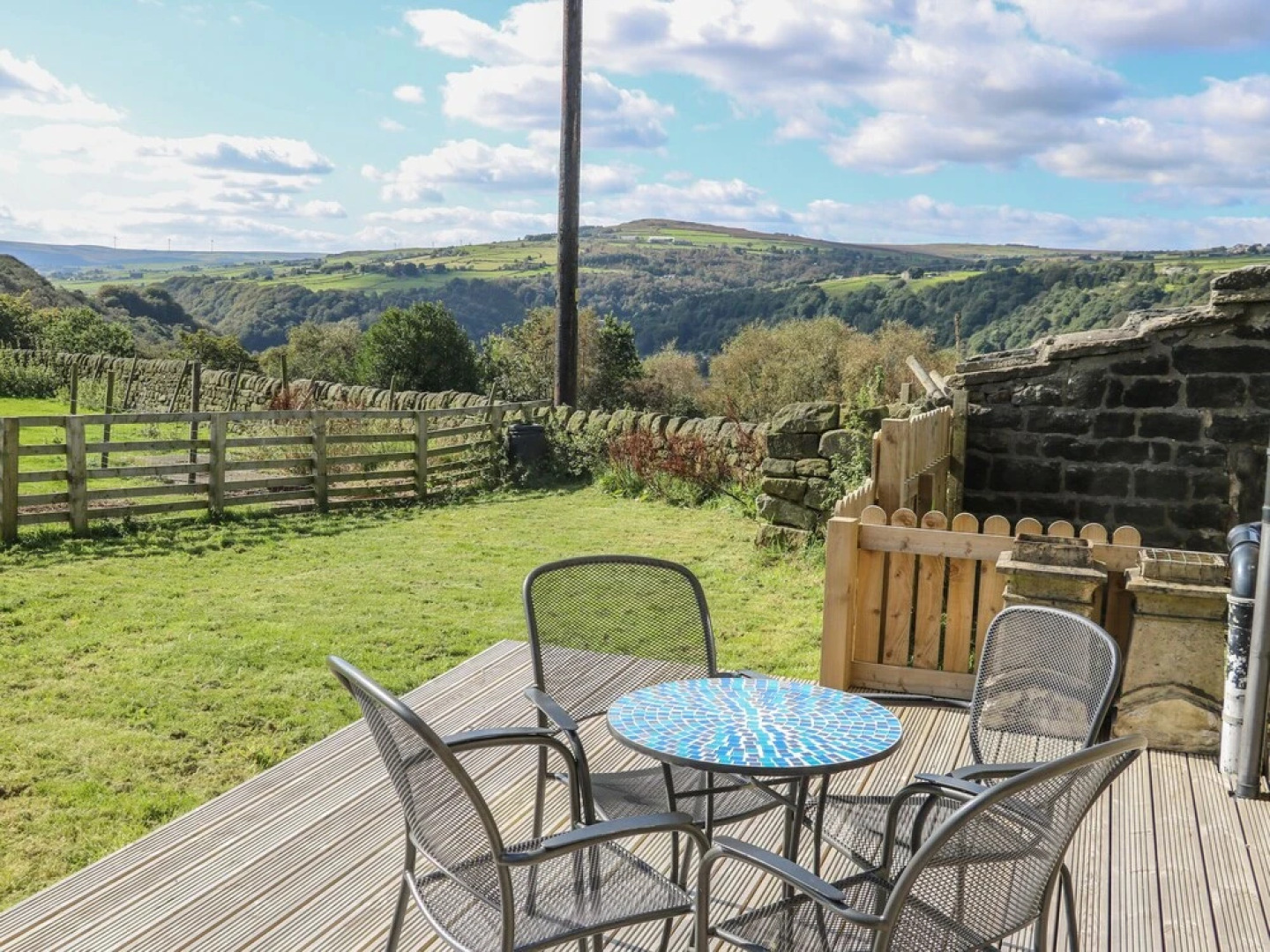 1 Horsehold Cottage, Hebden Bridge