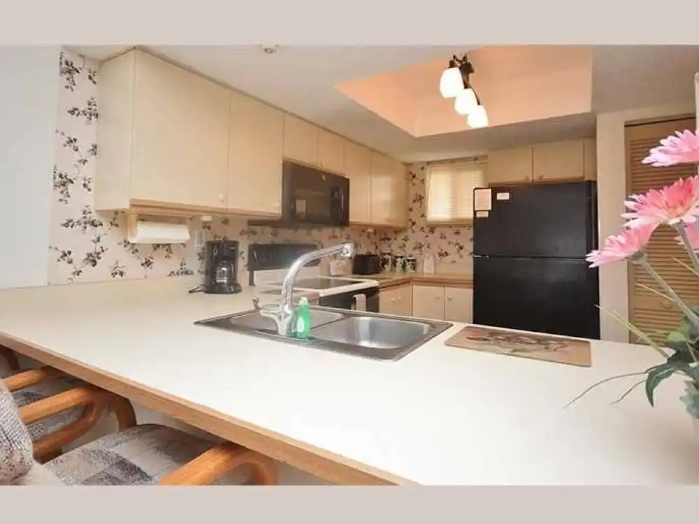 Ocean Village Club O14