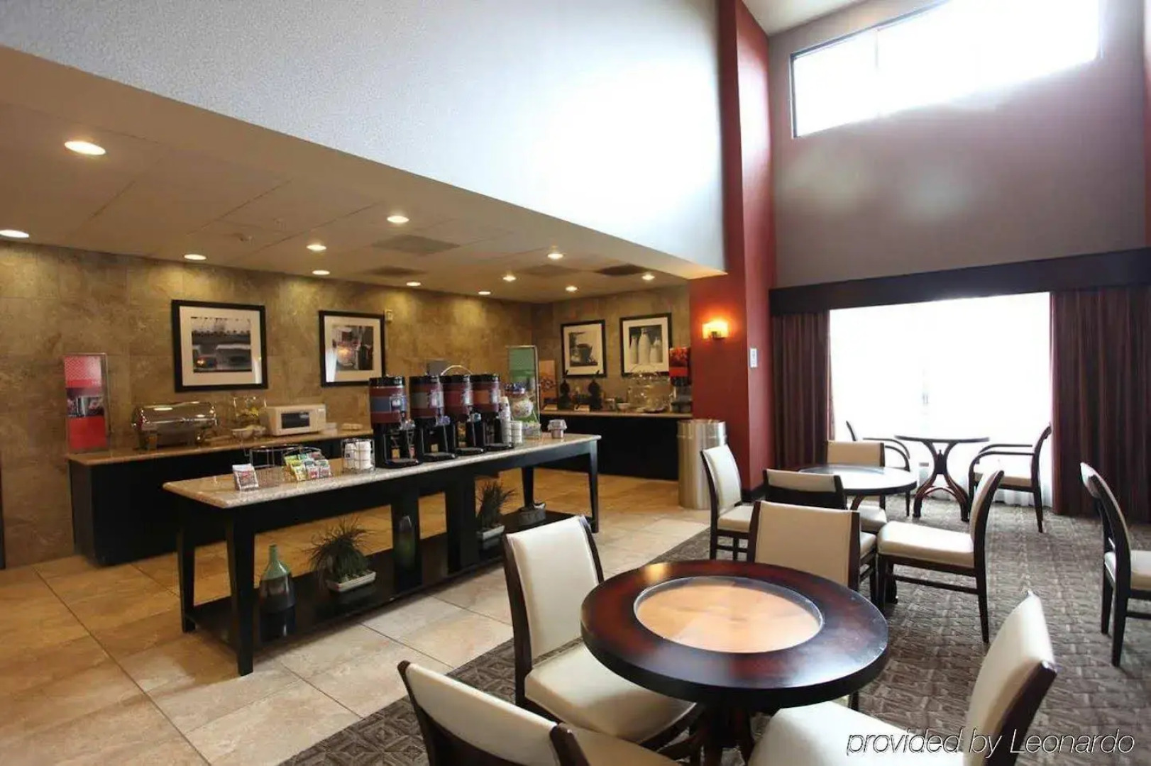 Hampton Inn and Suites Roseville