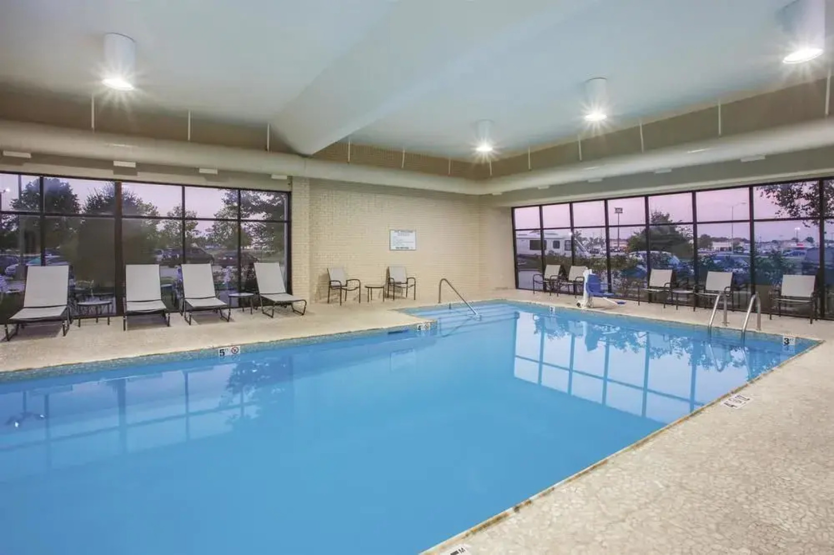 Lexington Inn and Suites - Effingham