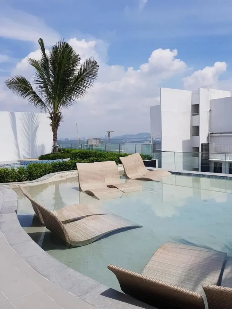 Relaxing Studio@Cyber