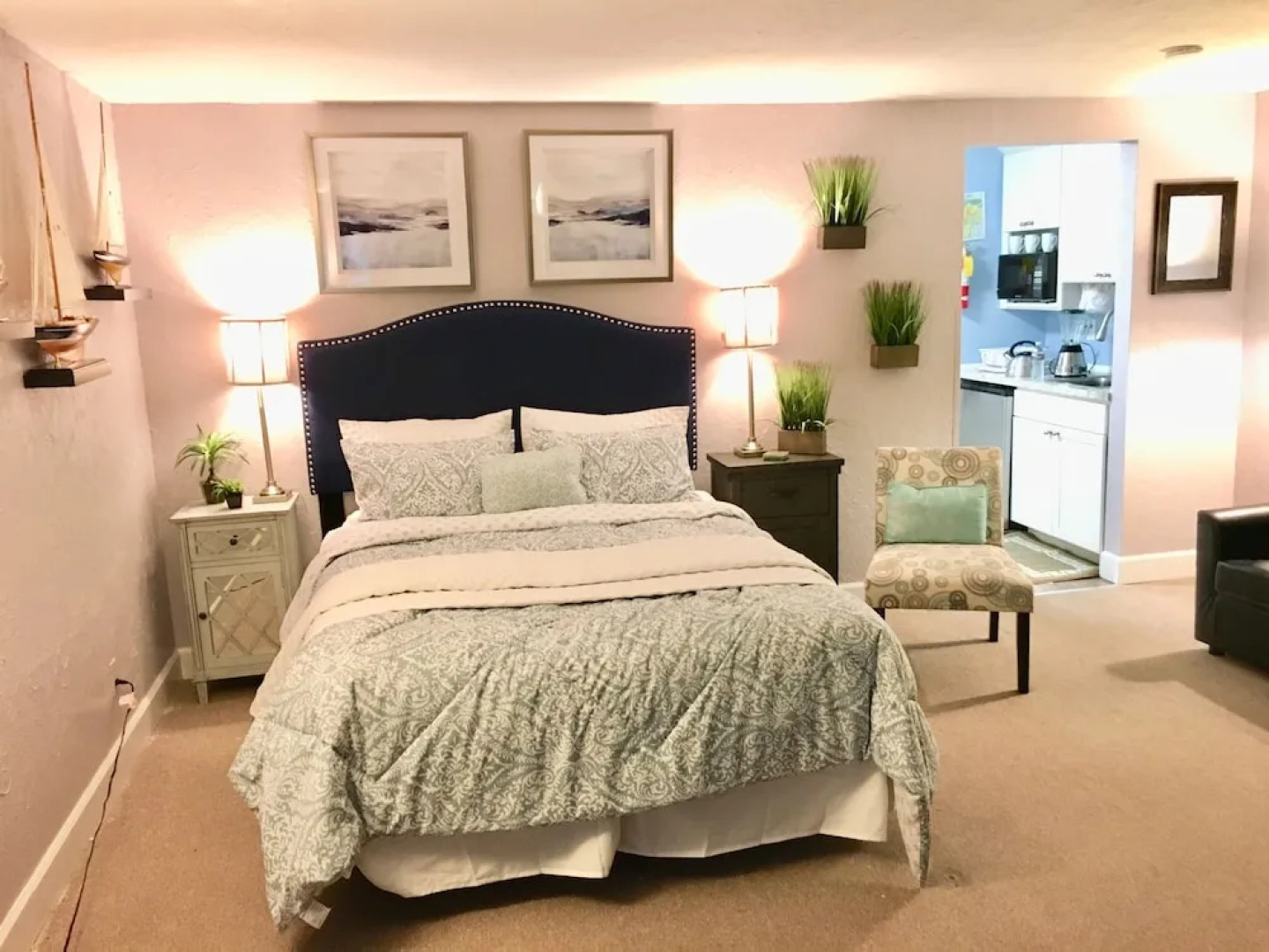 The Tradewinds Condo/Hotel