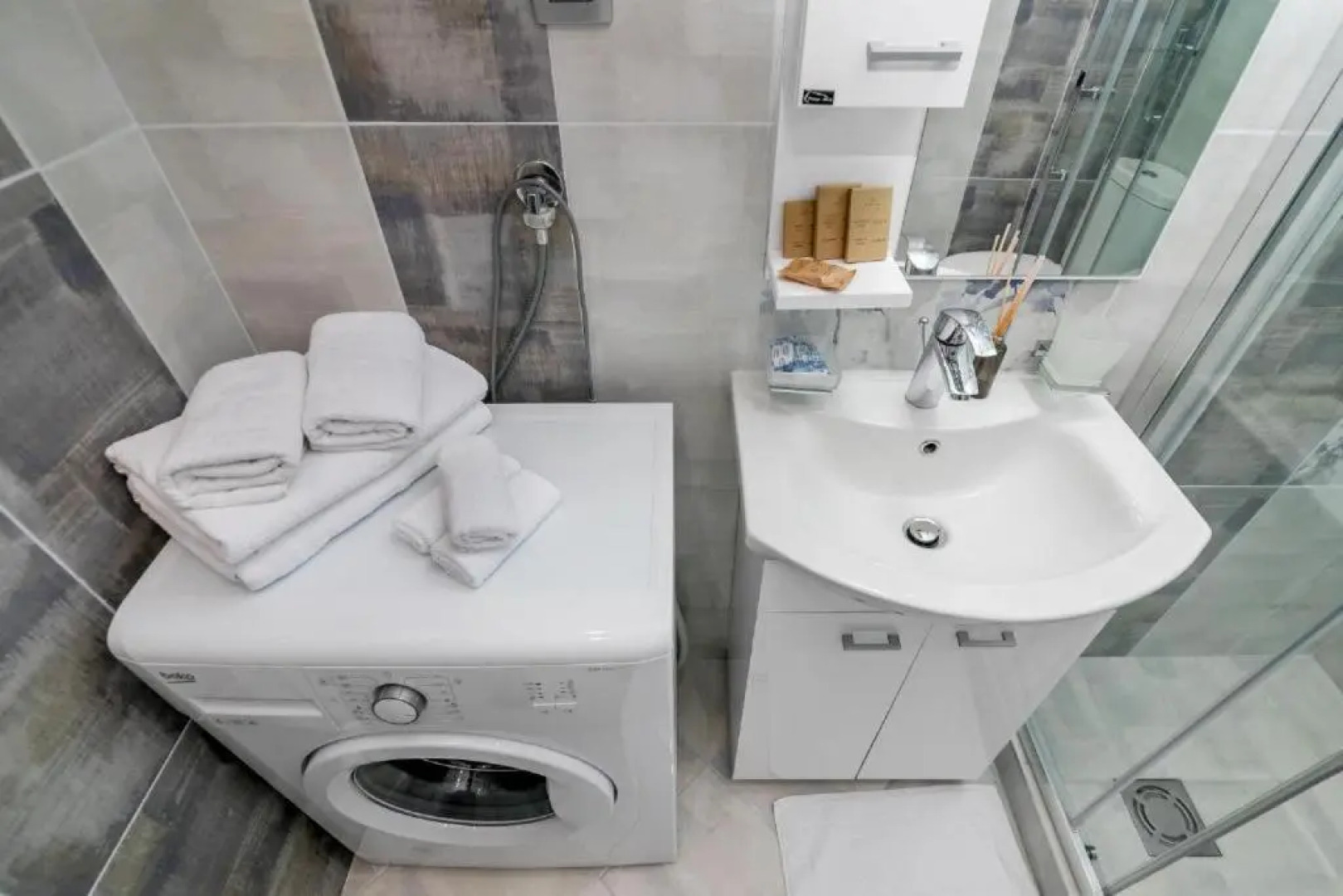 Green Bay Apartments Morinj