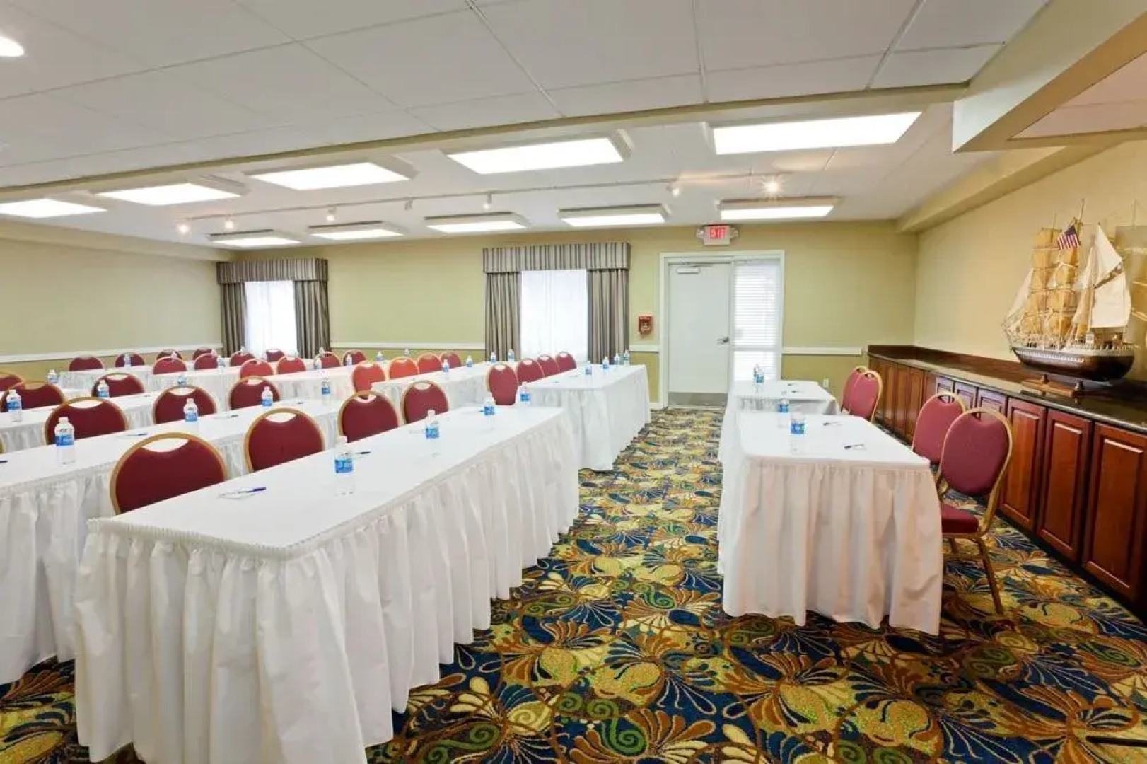 Holiday Inn Express Hotel & Suites PORT CLINTON-CATAWBA ISLAND