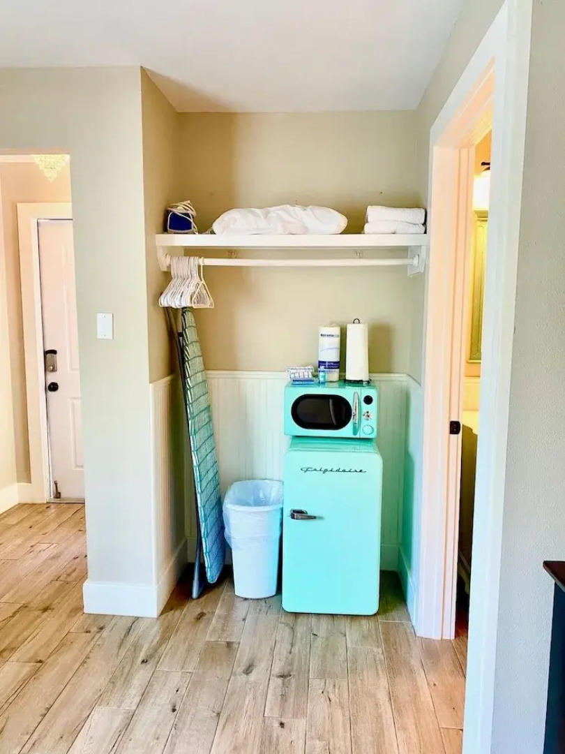 Coast Oaks Cottage 6 1 Bedroom Cottage by RedAwning