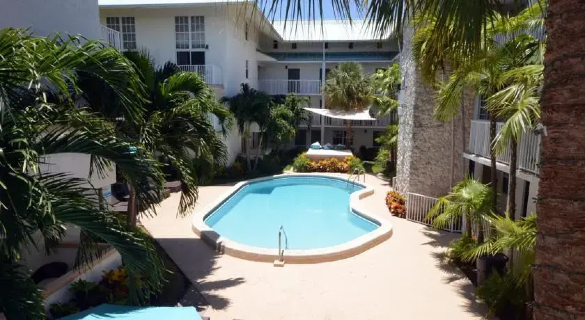 Suites at Coral Reef Resort