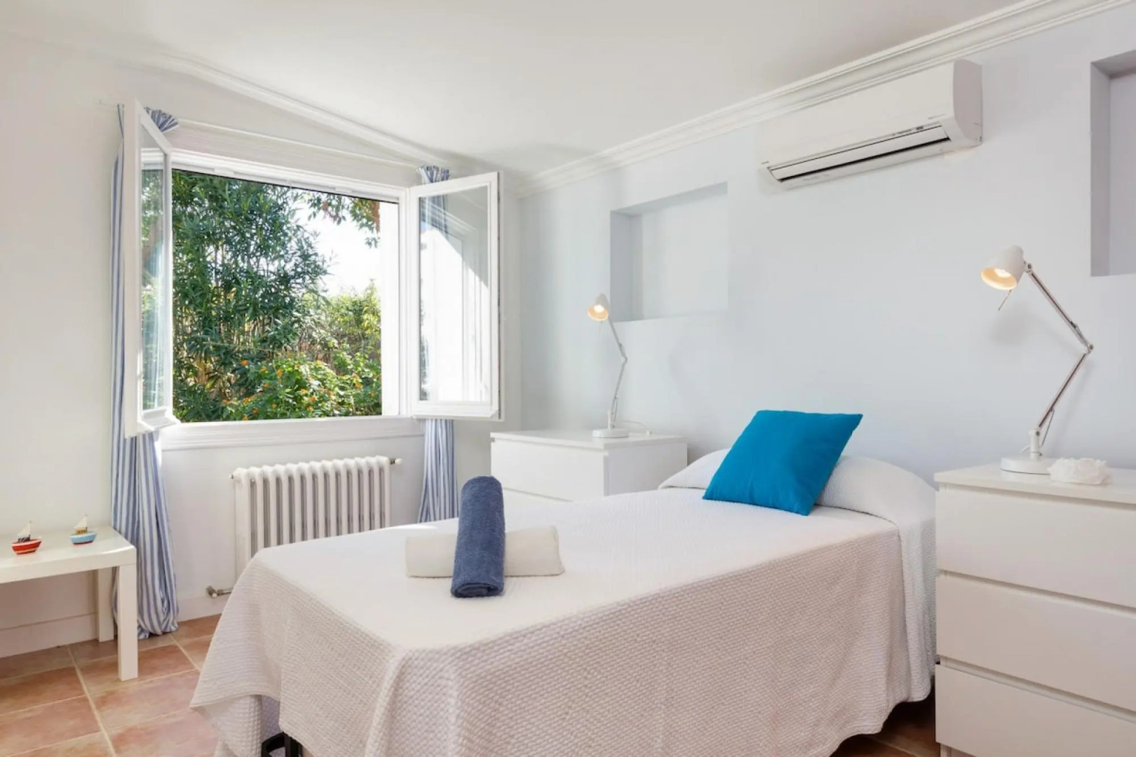 VILLA TREBALUGER in Es Castell