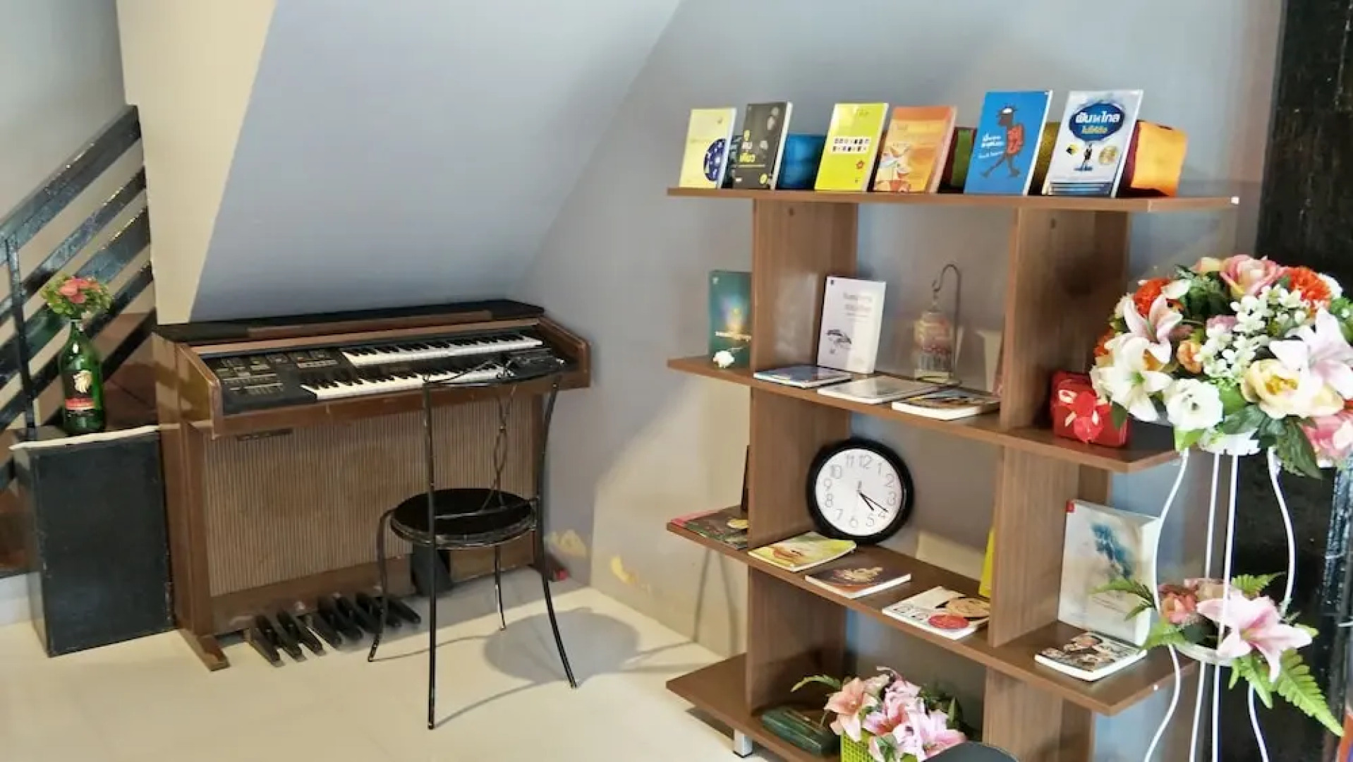 Vintage Wooden House 177