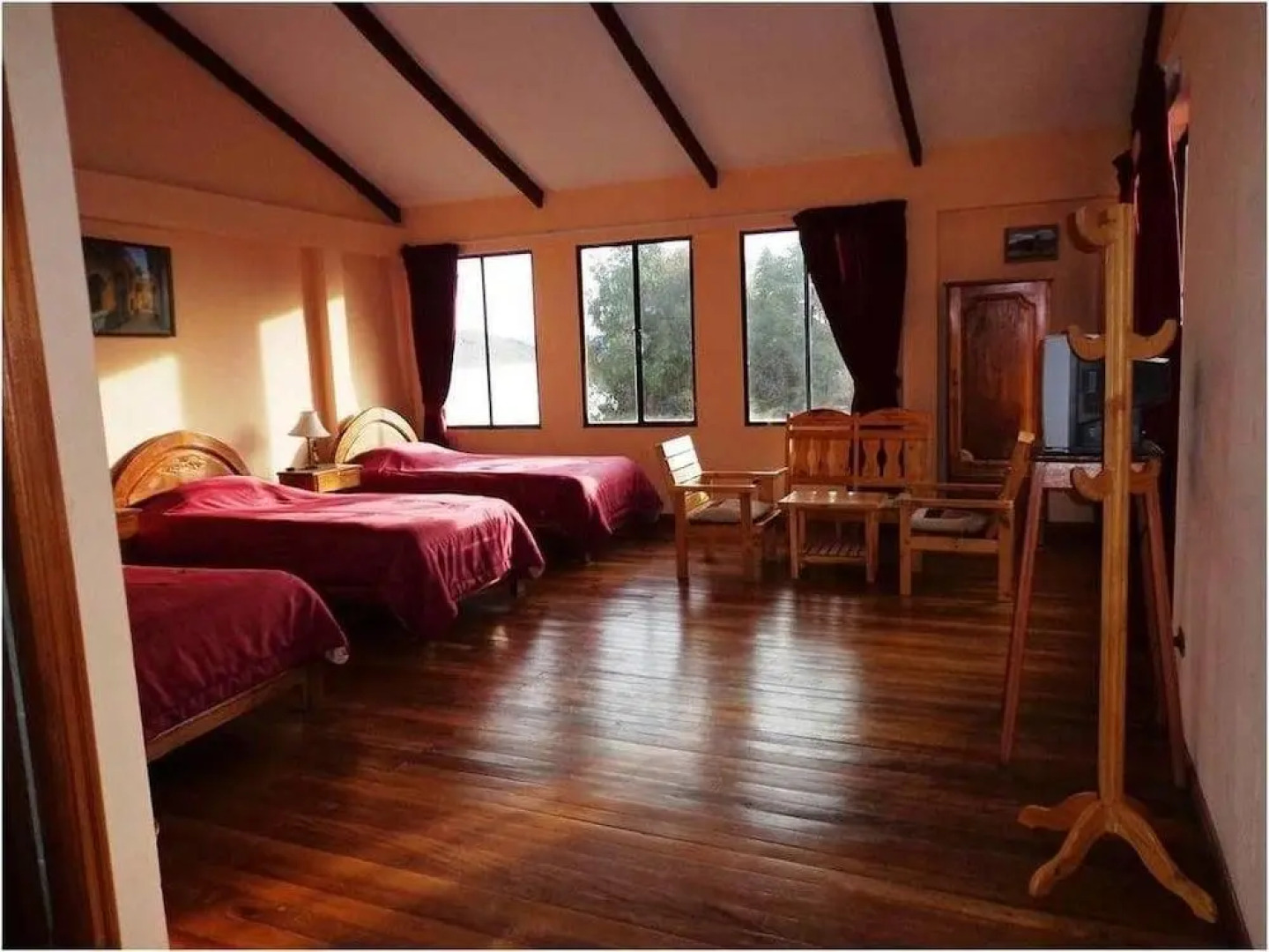 Hostal Real los Andes del Lago