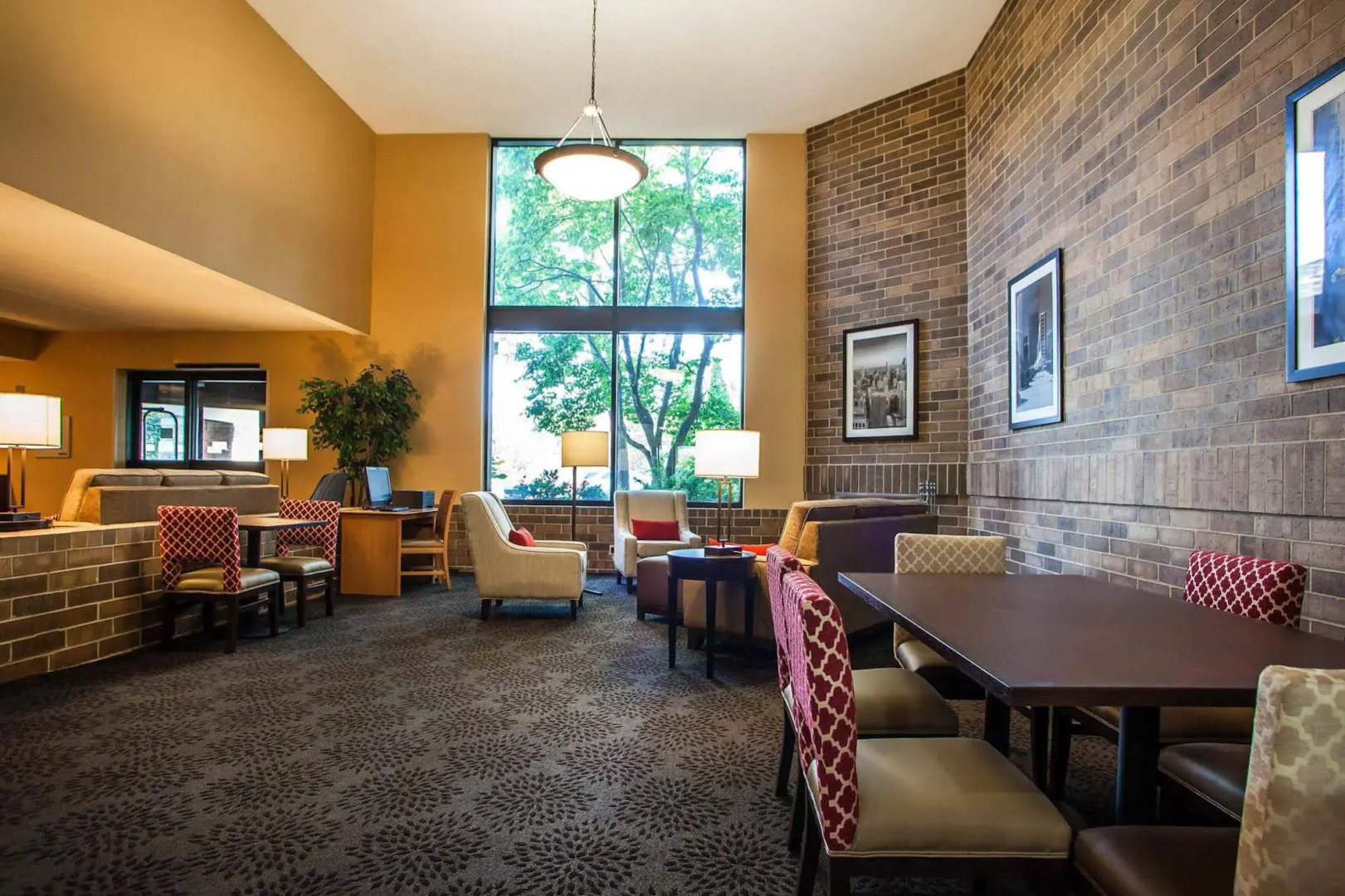 Suburban Studios Arlington Heights – Elk Grove