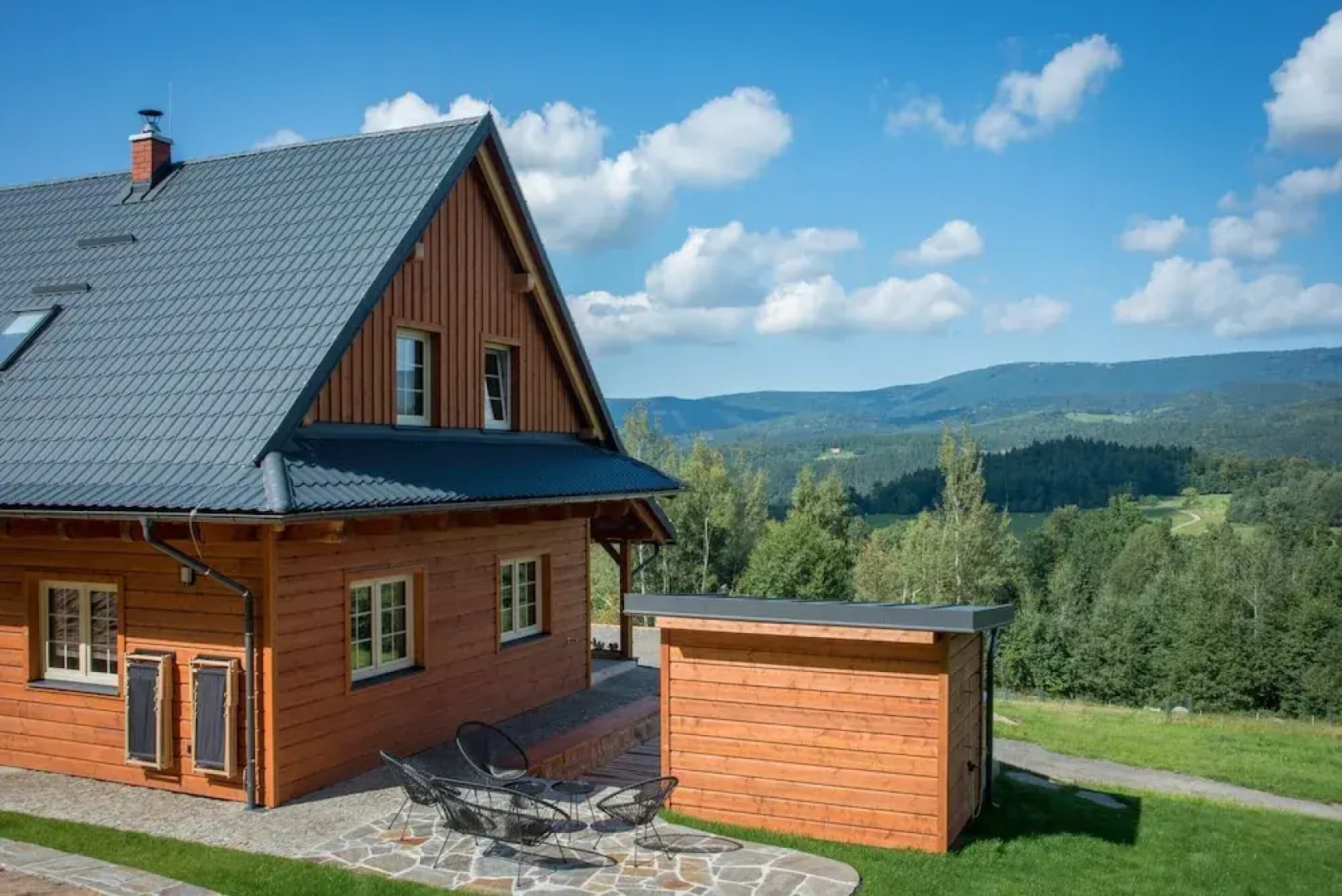 Villa With Pool in Hutisko-solanec