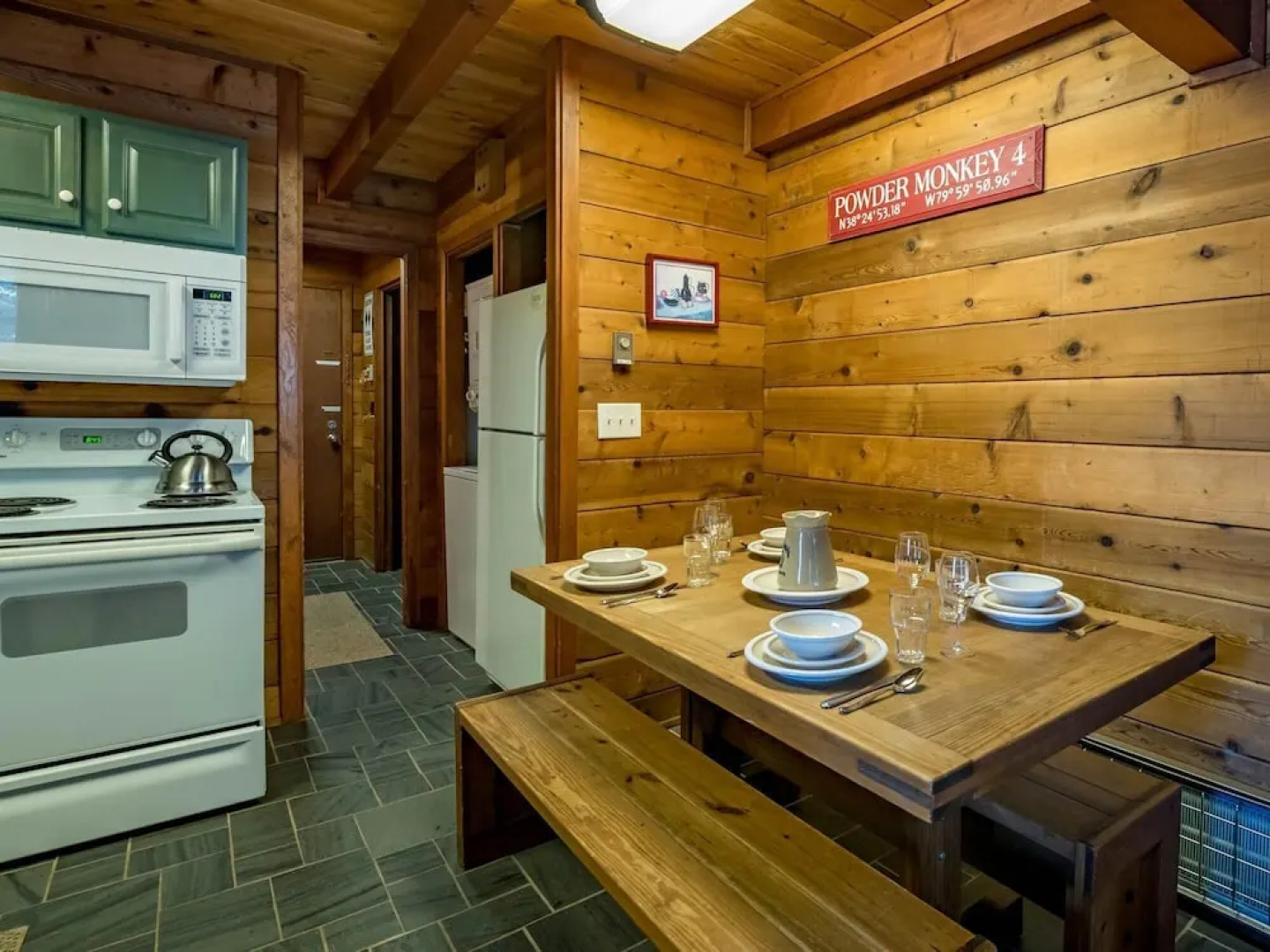 2br+: Powder Monkey 4