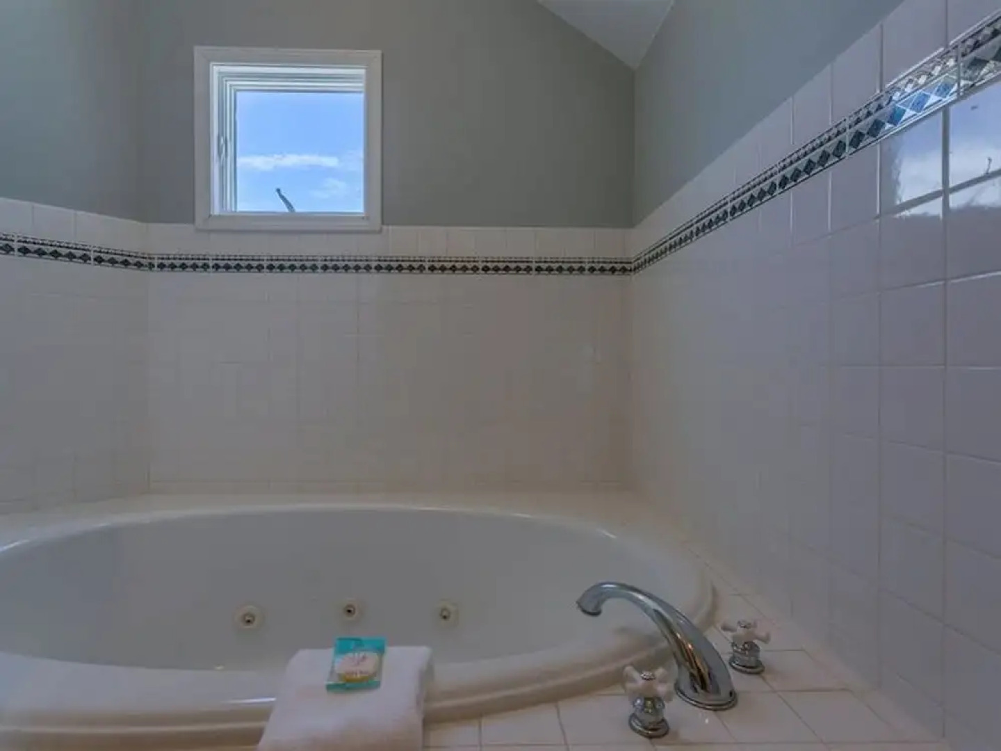 C-Glass by Meyer Vacation Rentals