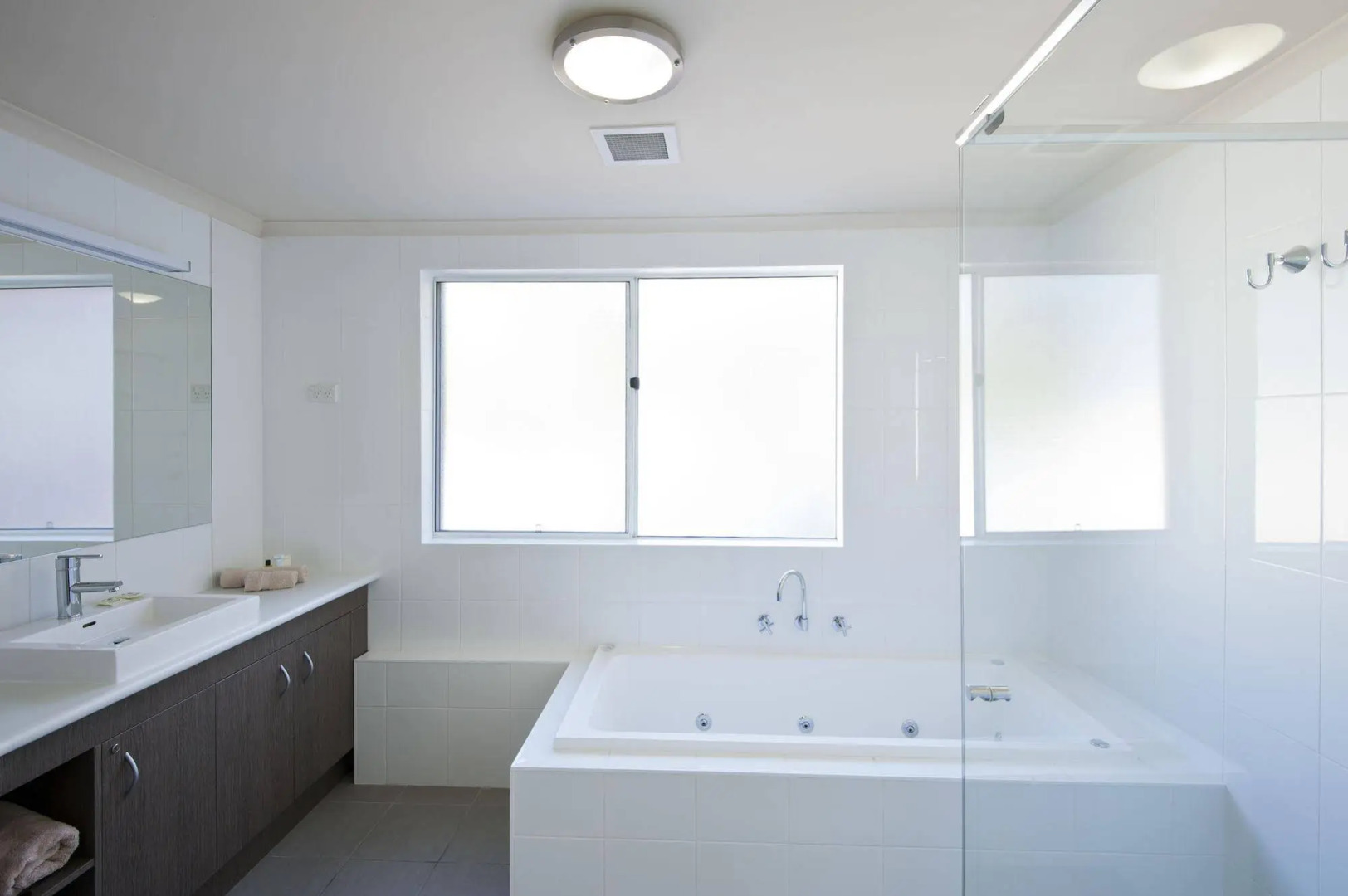 Mollymook Cove Apartments