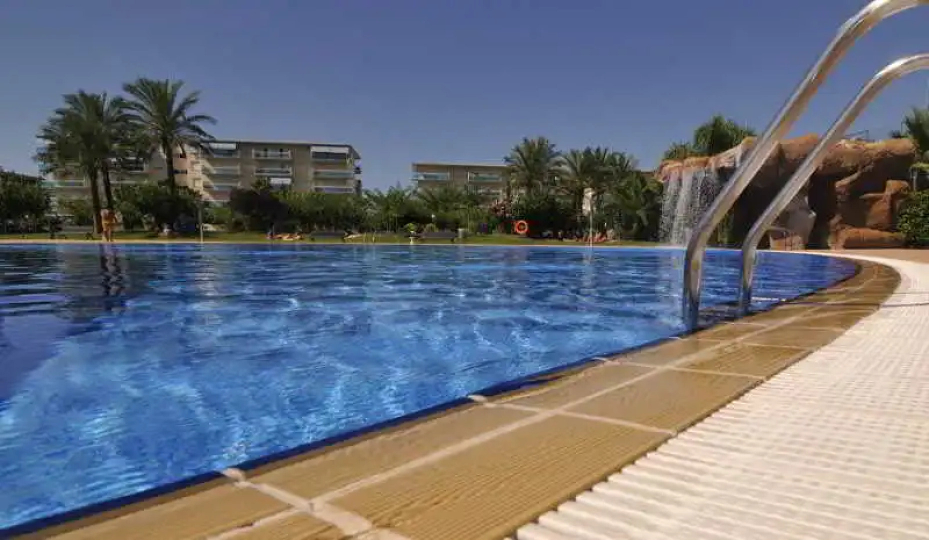 Los Juncos De Pineda Park