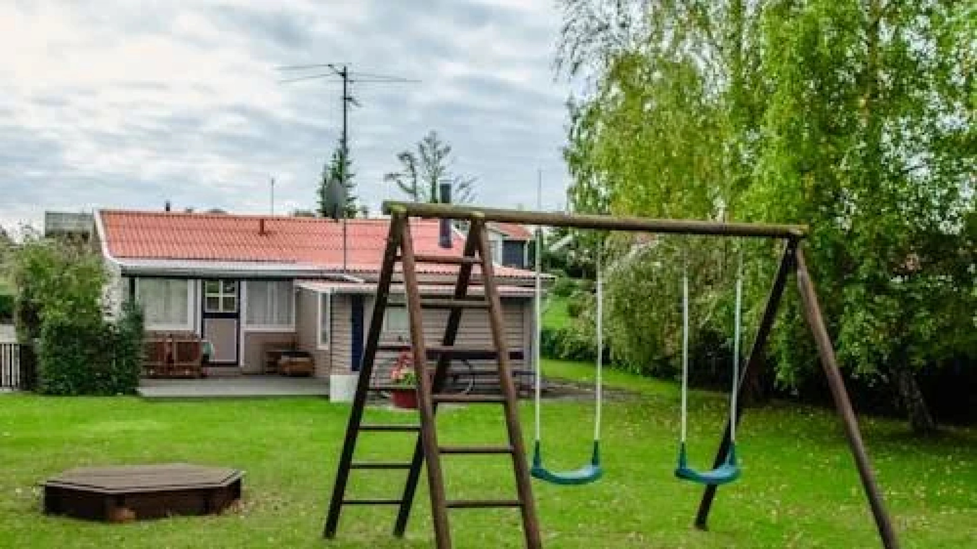 Røllikevej 15 Holiday House