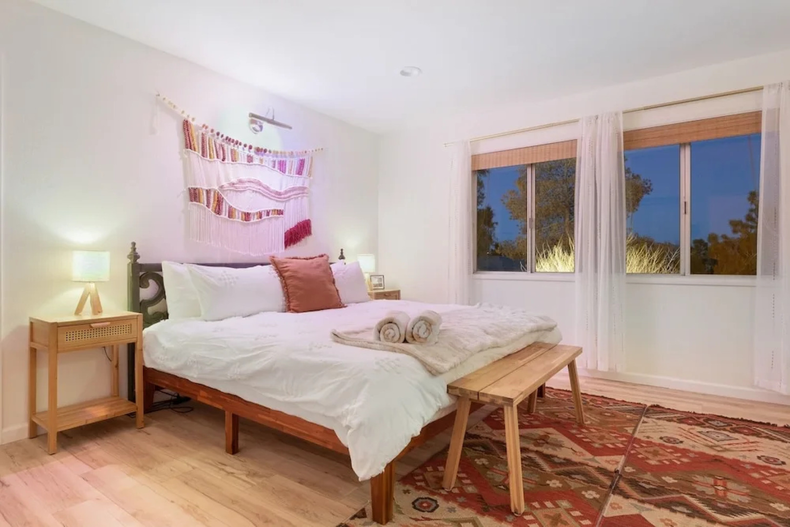 Pickle Ranch - Desert Paradise With Hot Tub, Fire Pit & Bbq 2 Bedroom Home by Redawning