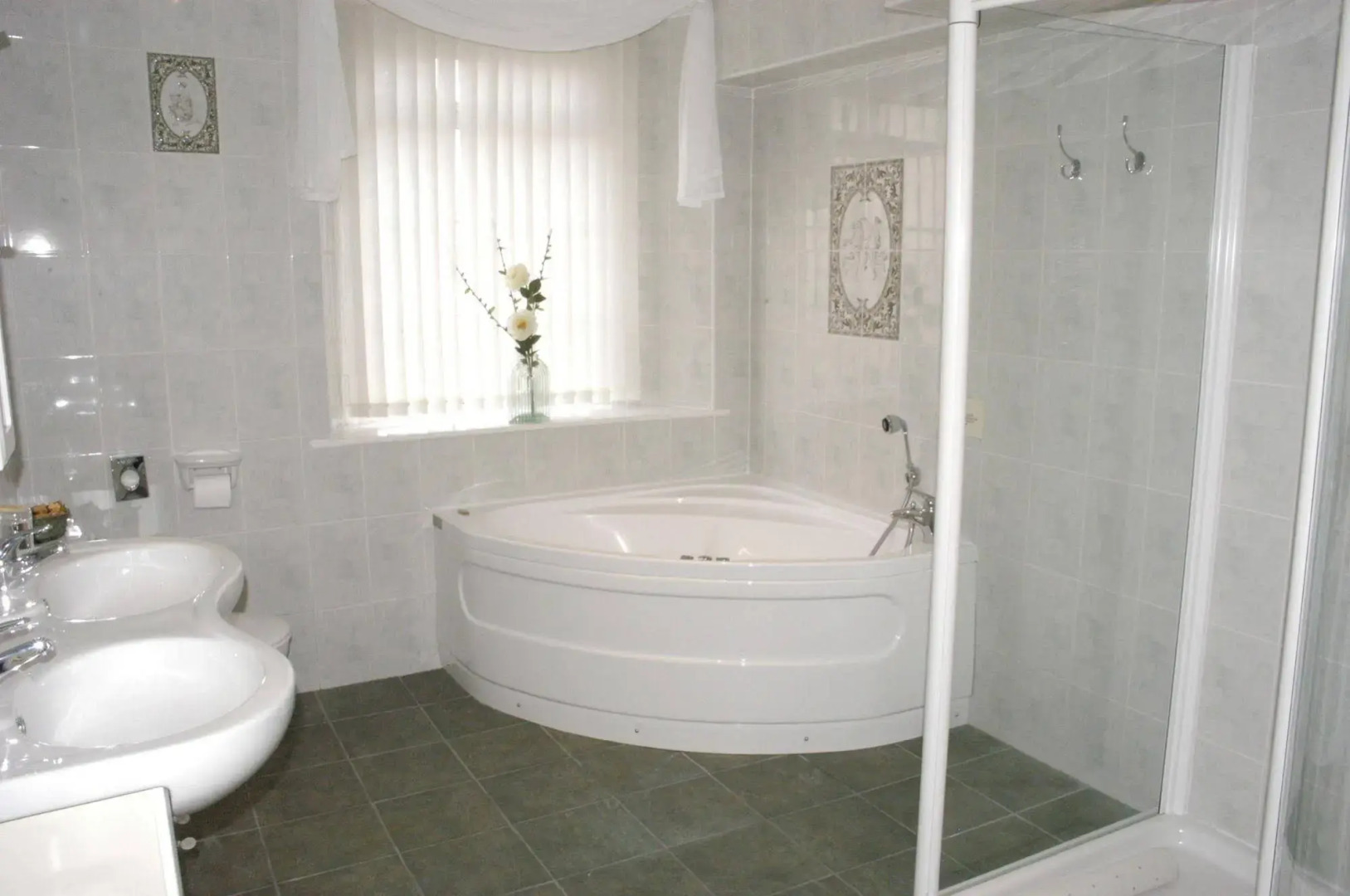 The Old Ginn House Inn