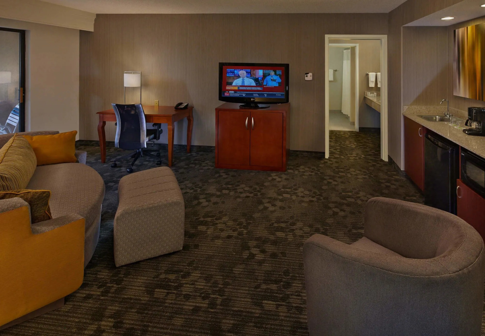 Courtyard by Marriott Providence Warwick