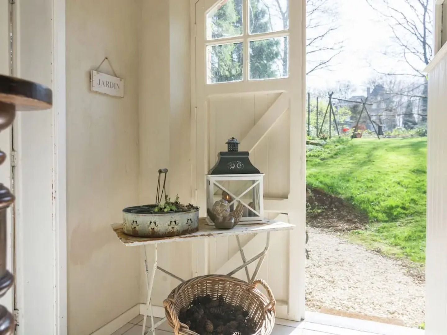 Bievre Forest-edge Retreat