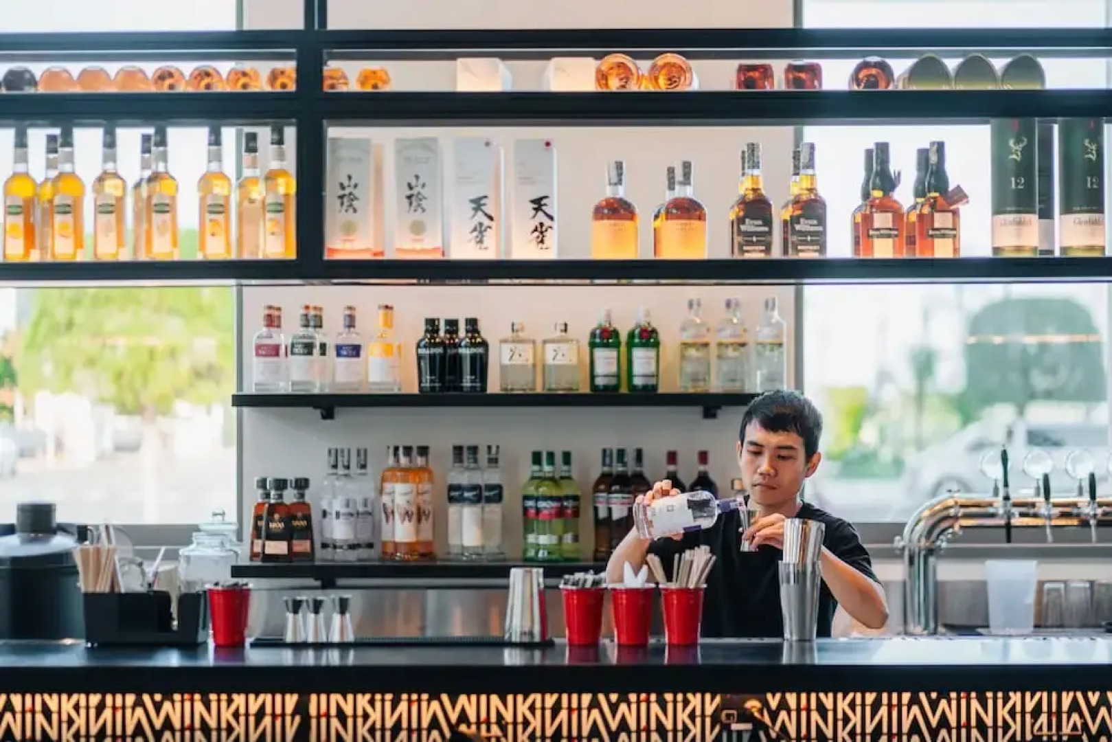 Wink Hotel Tuy Hoa Beach - 24hrs stay & Rooftop Pool Bar