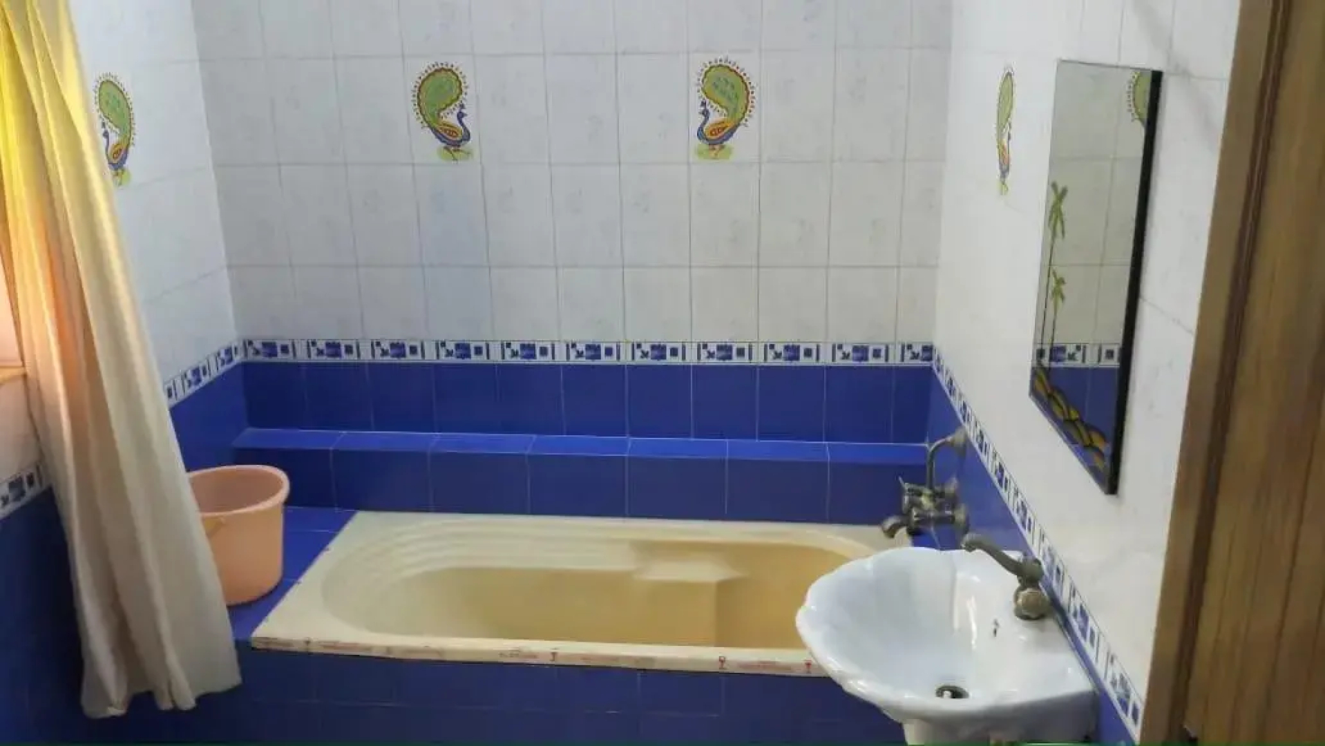 Tordi Garh Hotel